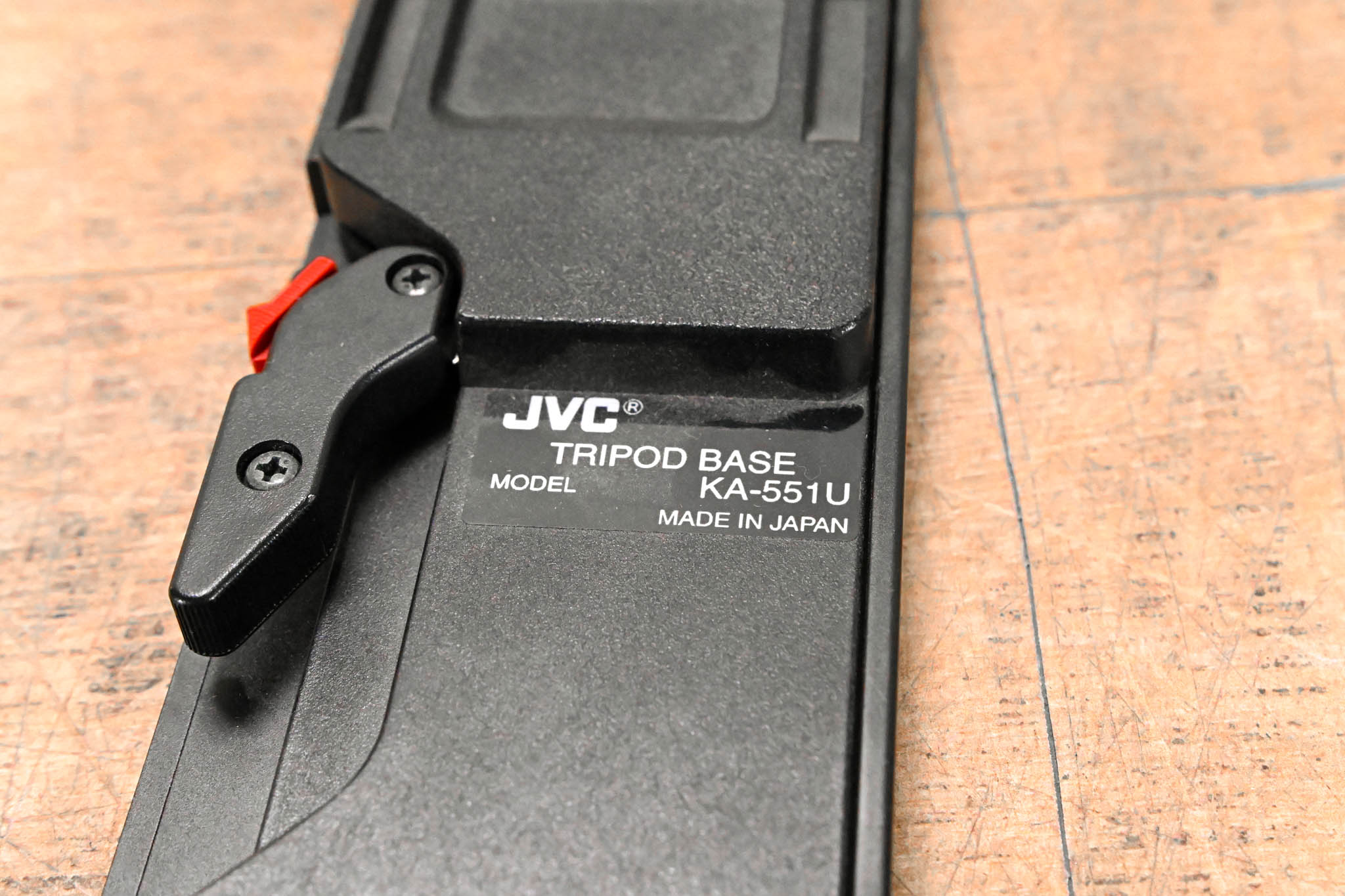 JVC KA-551U Tripod Adapter Plate