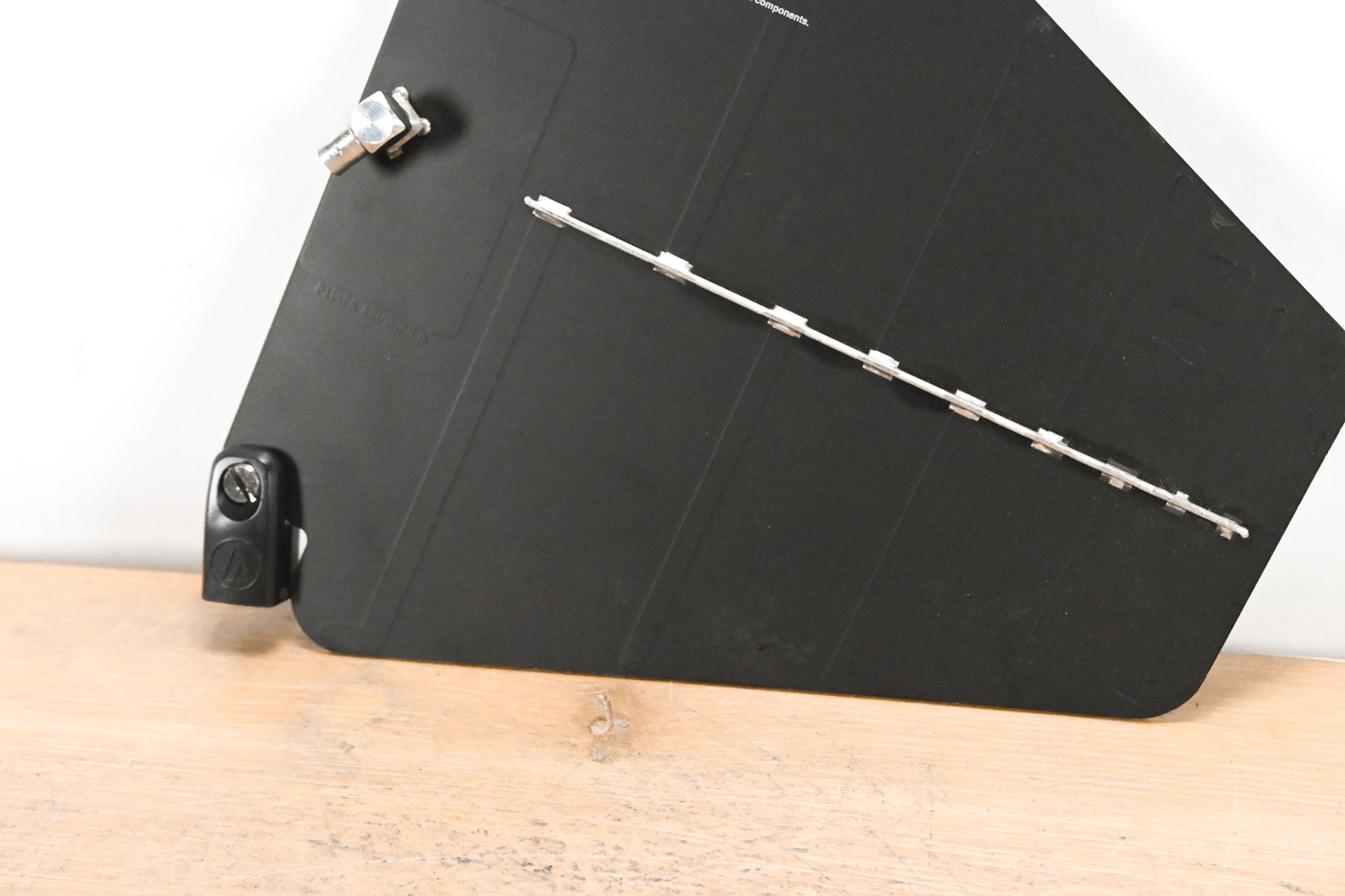 Audio-Technica ATW-A49 UHF Wideband LPDA Antenna - 440-900 MHz