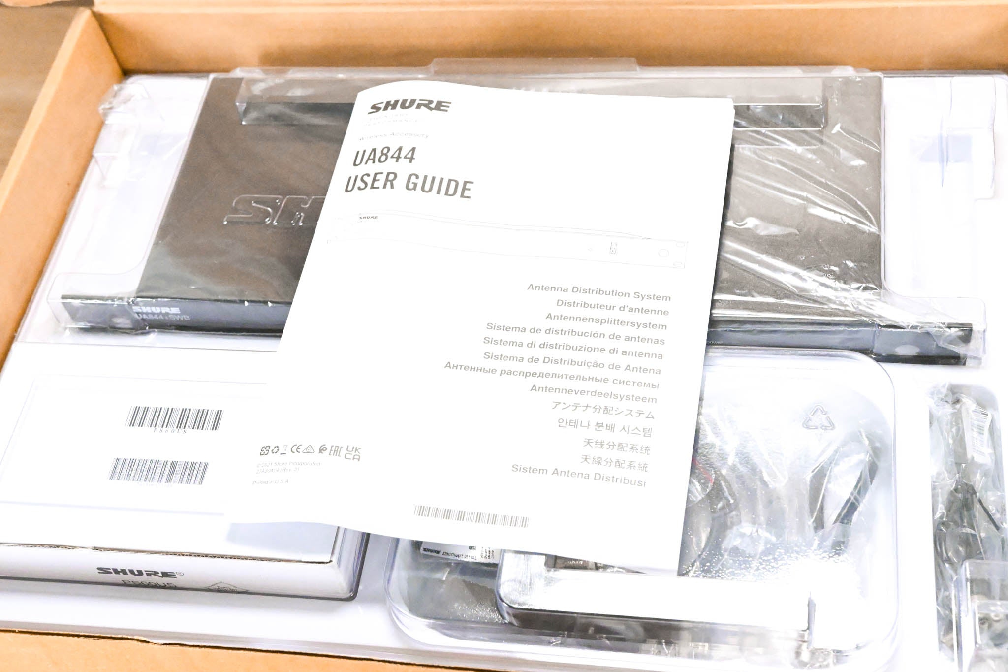 Shure UA844+SWB UHF Wideband Antenna Distribution System