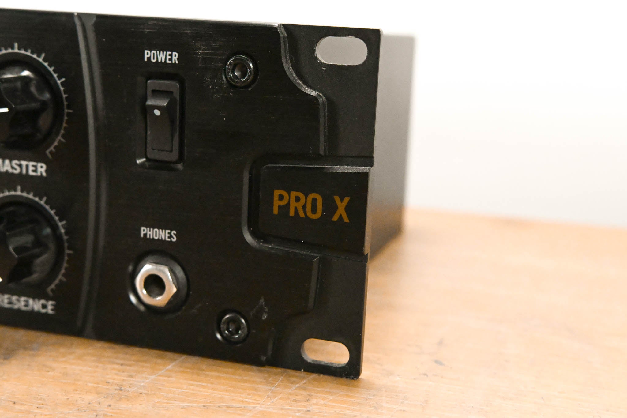 Line 6 POD HD PRO X Guitar Multi-Effects Rack Processor