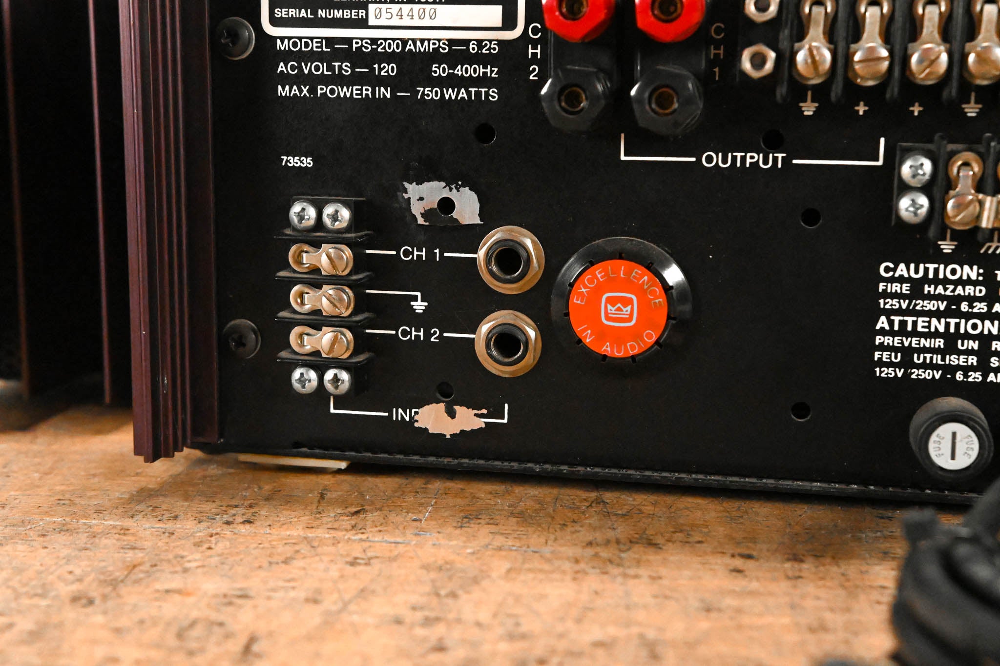 Crown PS-200 アンプ 750W Crown PS-200 2-Channel Power Amplifier CG008XN