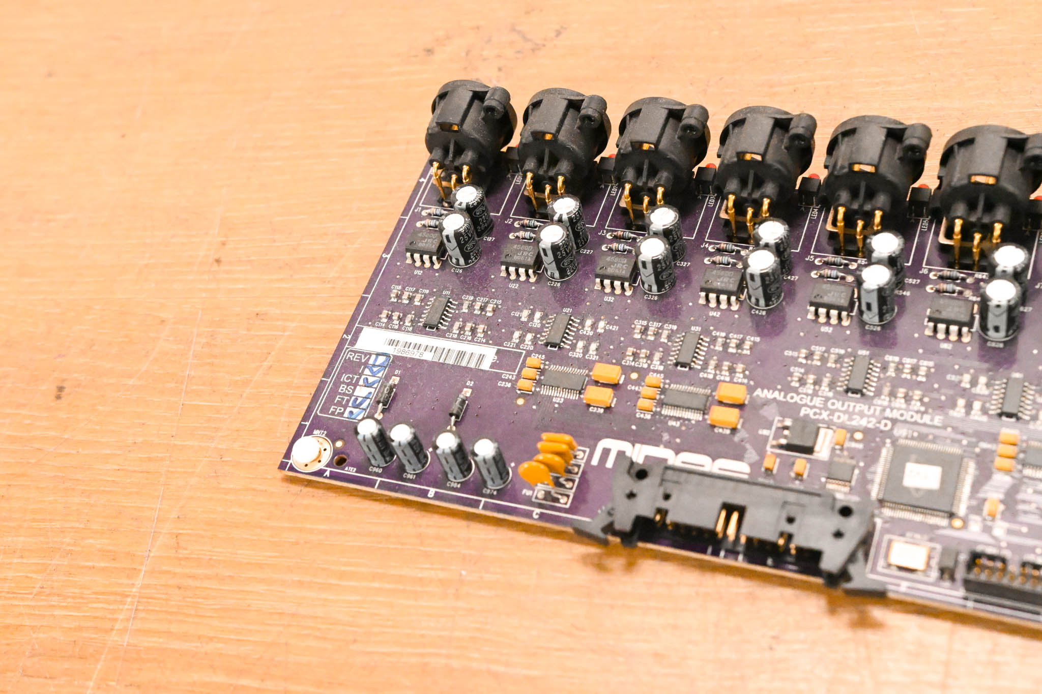 Midas DL242 Analogue Output Module 8-Channel XLR Card (PCX-DL242-D)
