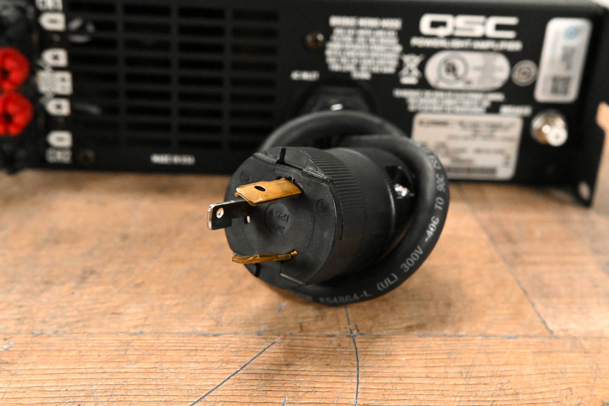 QSC PL380 Powerlight 3 Series 2-Channel Power Amplifier