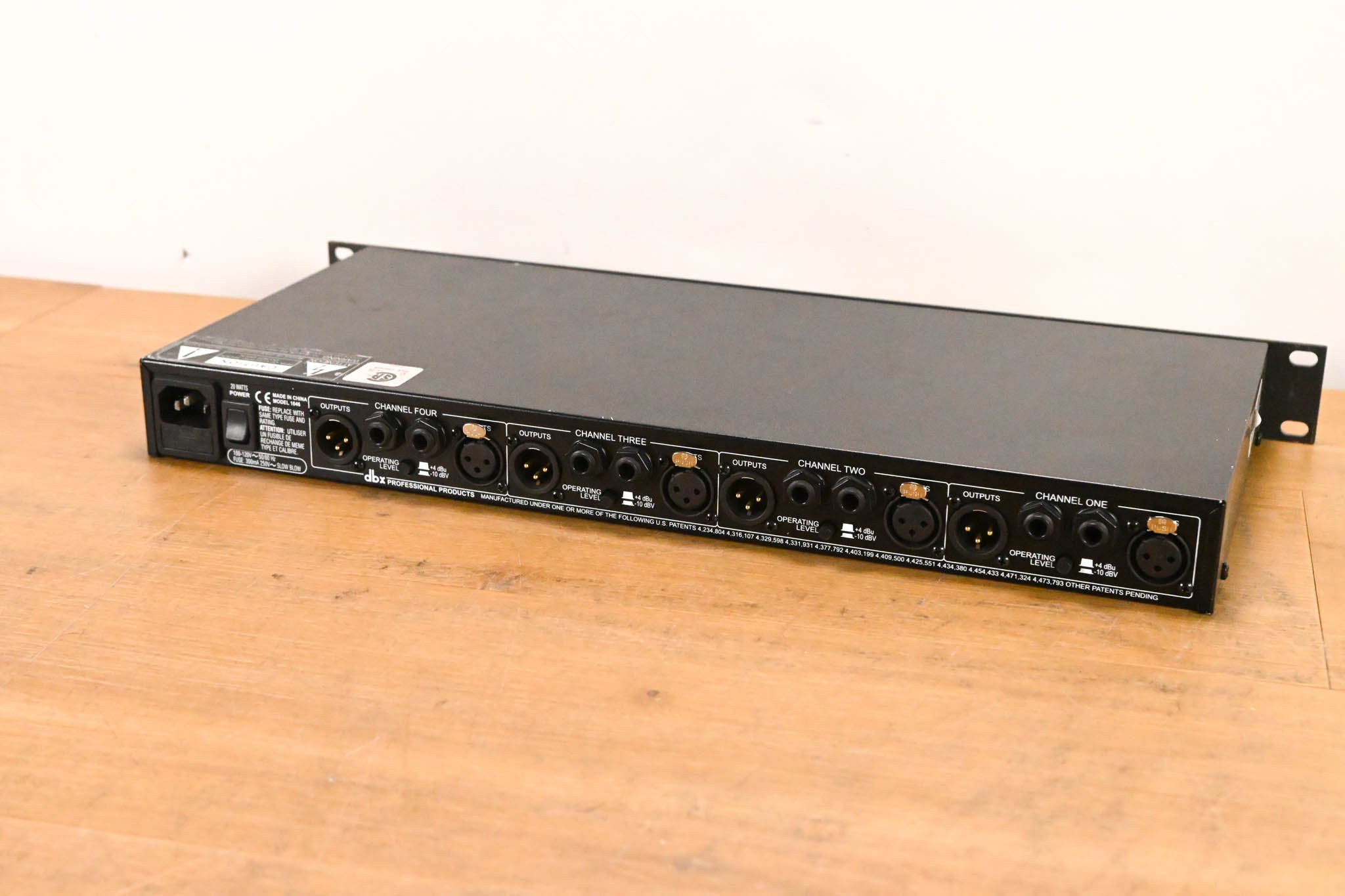dbx 1046 Quad Compressor/Limiter