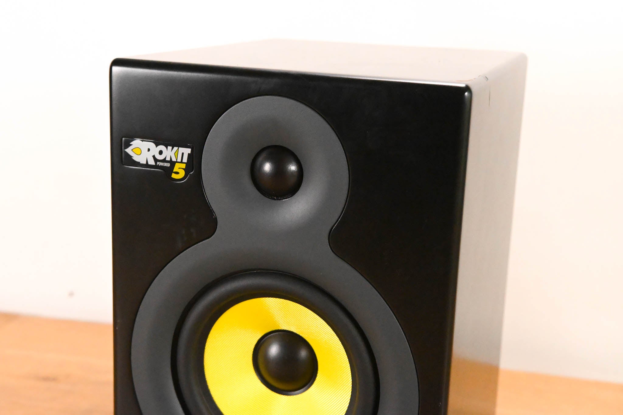 KRK Rokit 5 G1 5-inch Powered Studio Monitor