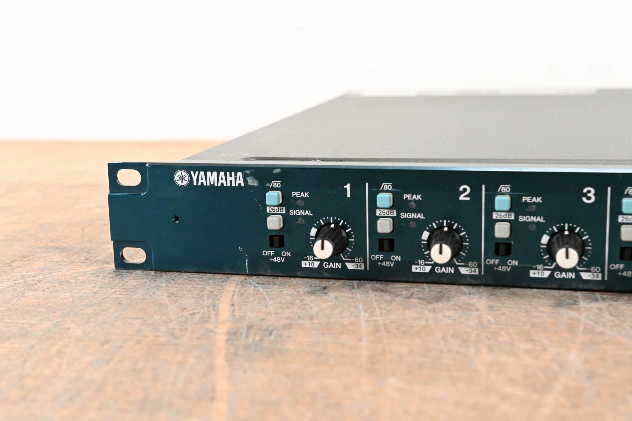 Yamaha MLA8 8-Channel Microphone/Line Preamplifier