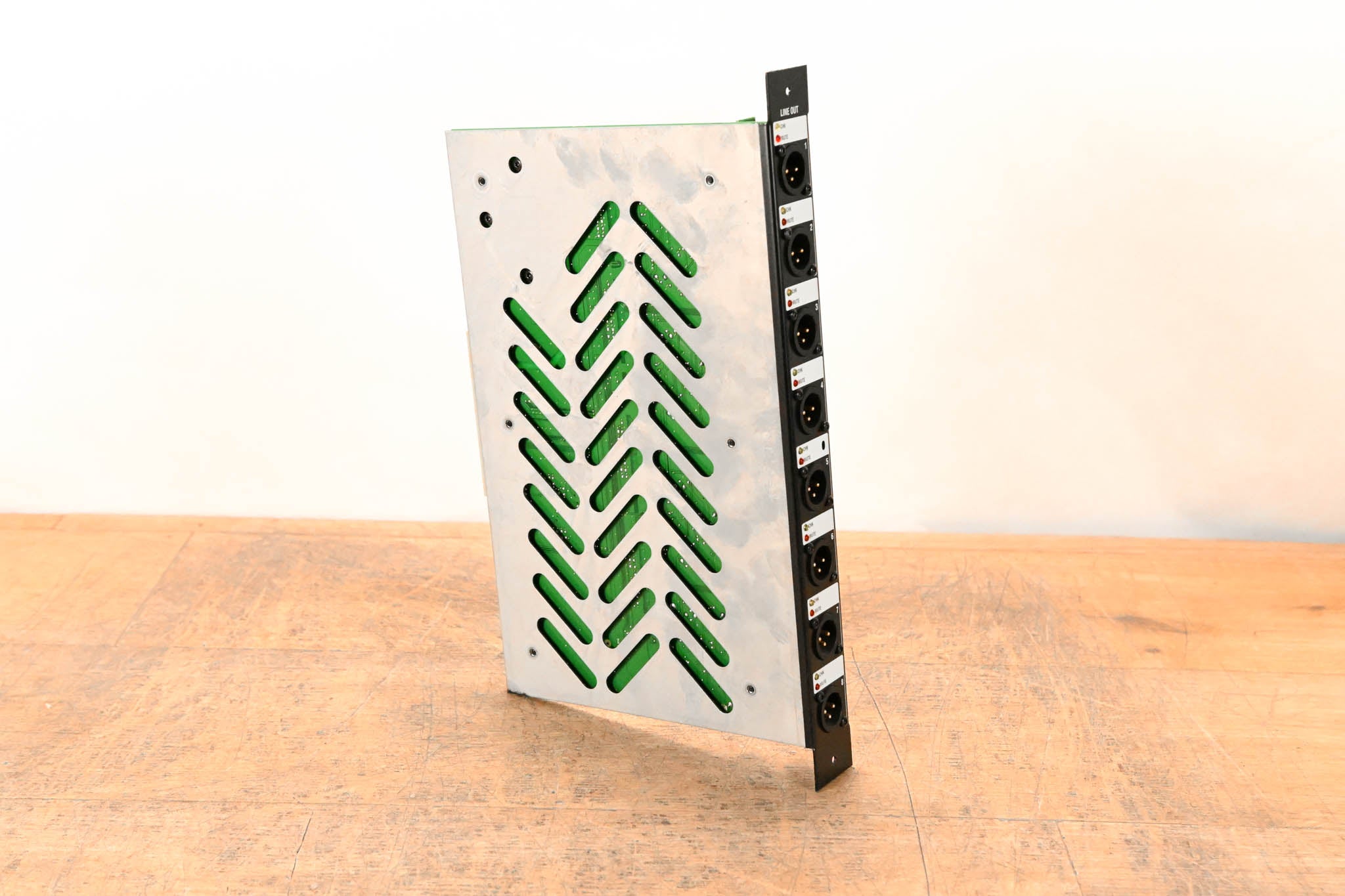Allen & Heath iLive Line Output Module