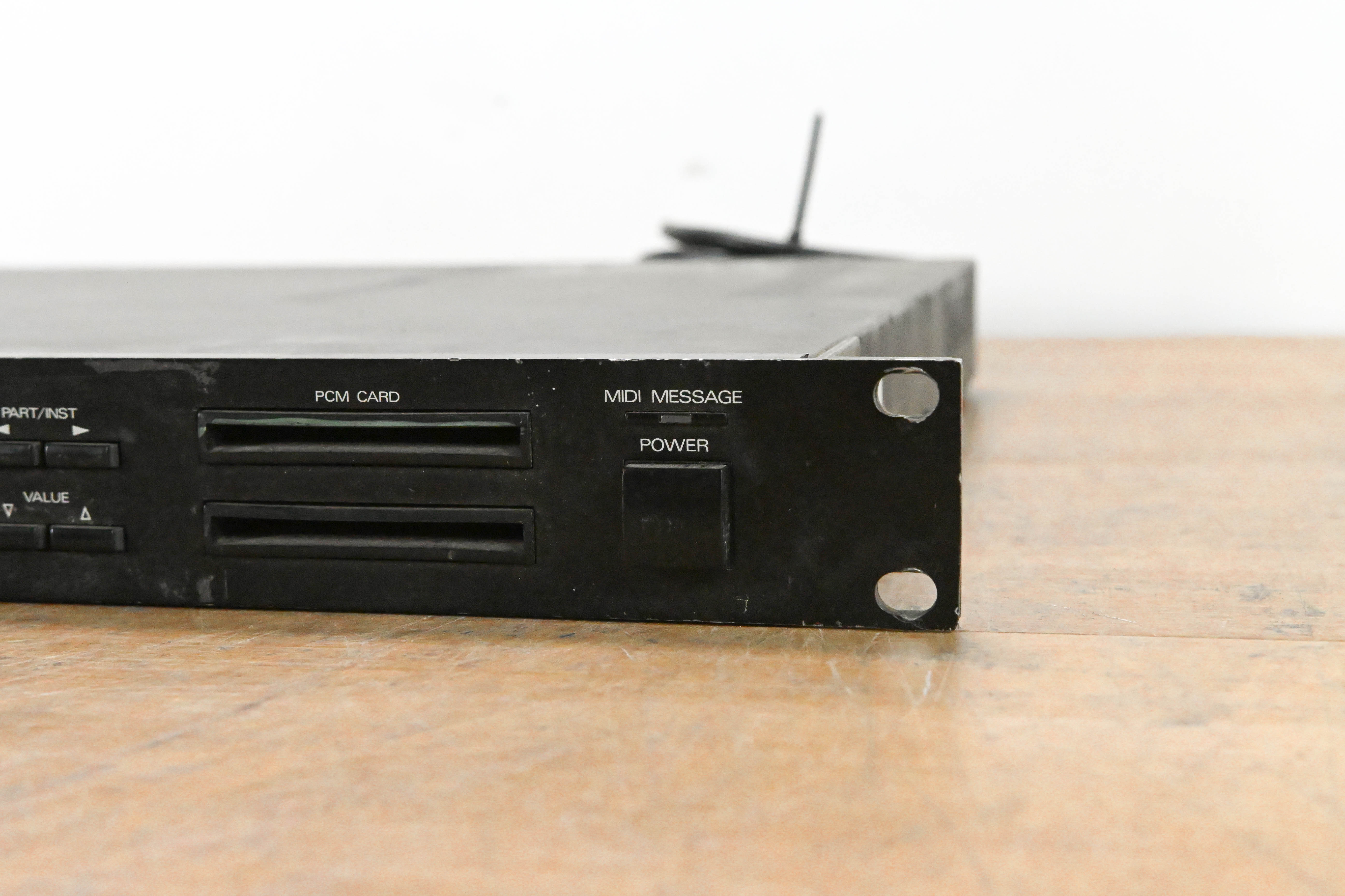 ROLAND U-220 RS-PCMサウンドモジュール 音源モジュール Roland U-220 RS-PCM Sound Module CG011TF
