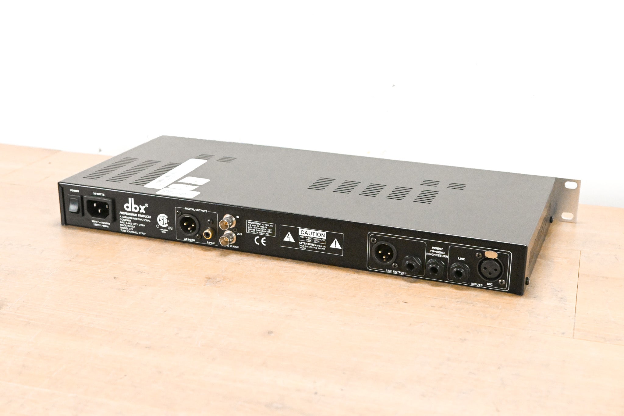 dbx 376 Tube Channel Strip with Digital Out