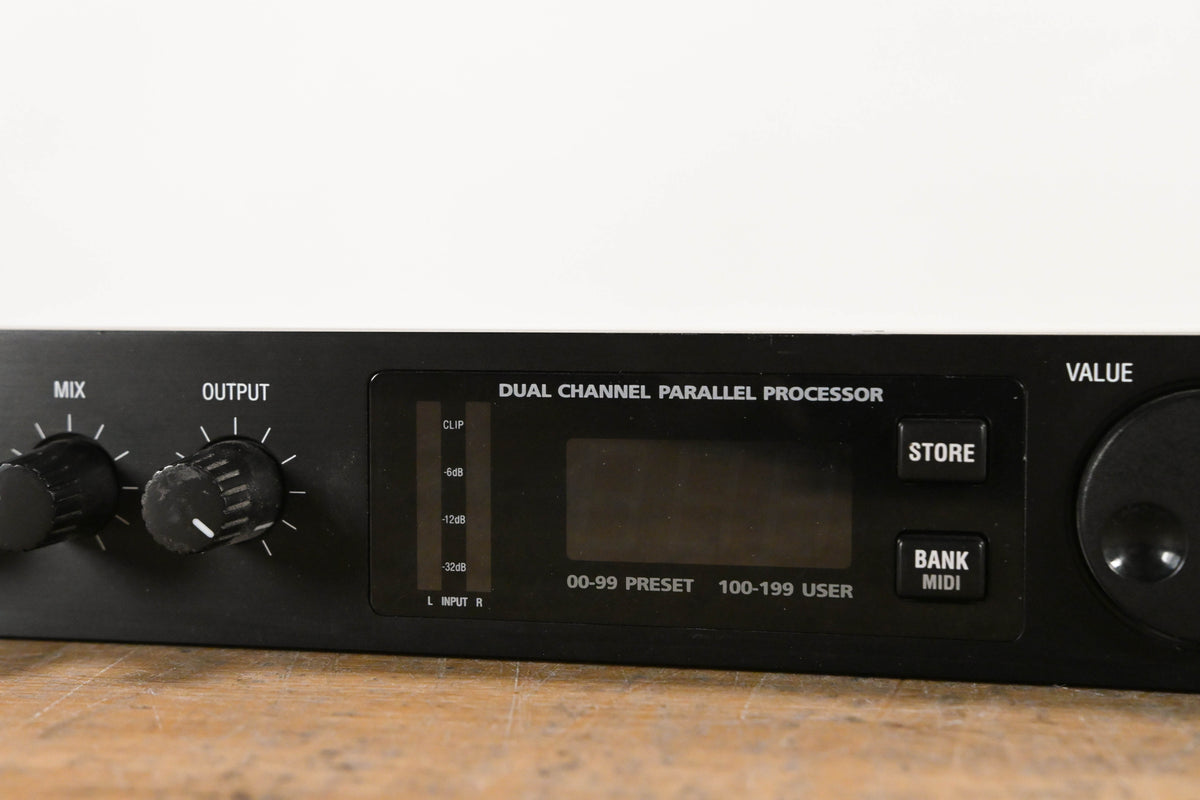 Alesis MicroVerb 4 Dual-Channel Digital Effects Unit (NO POWER SUPPLY)