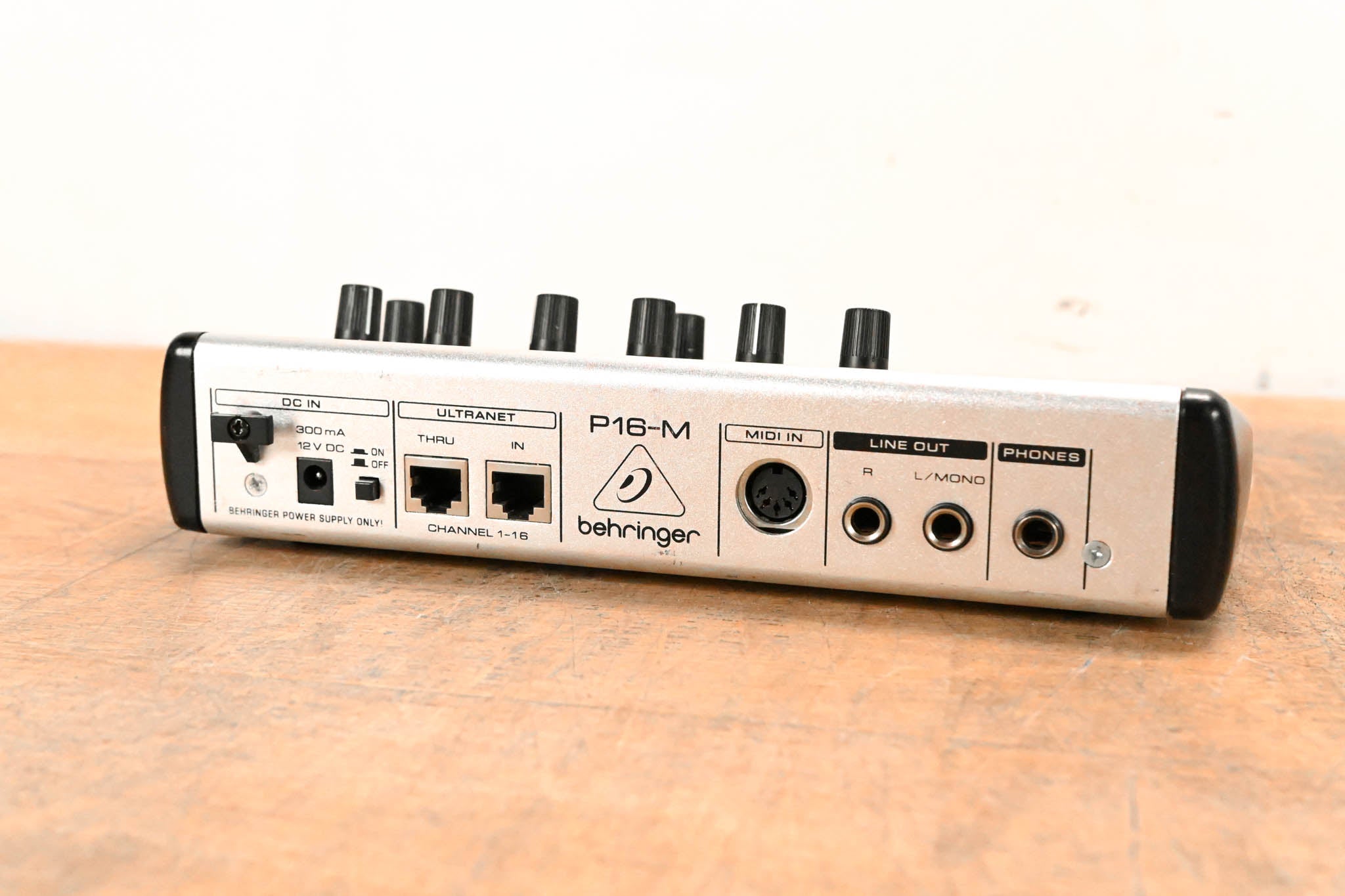 Behringer Powerplay P16-M 16-Channel Digital Personal Mixer