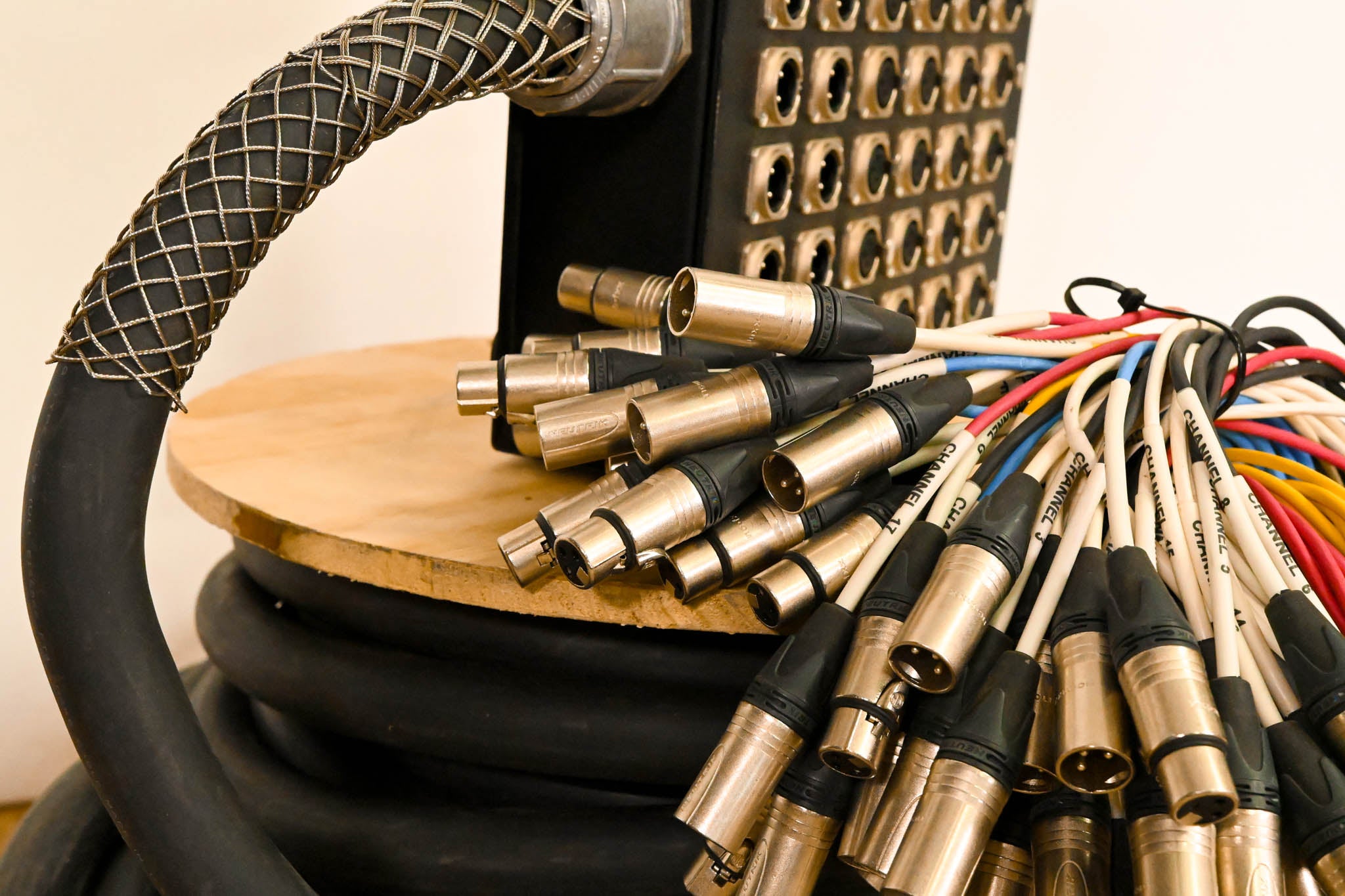 Whirlwind Medusa 32x16 XLR Stage Snake - 100 ft