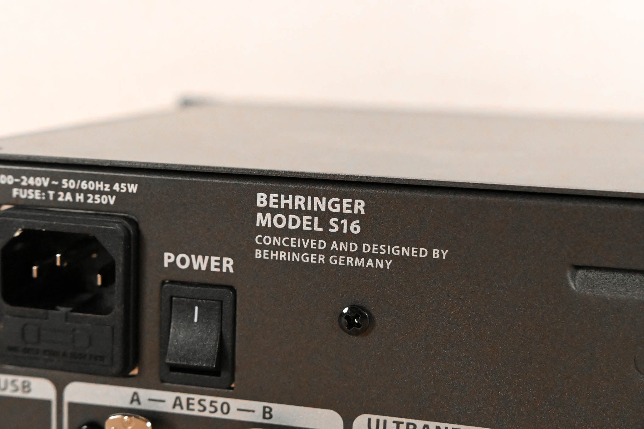 Behringer S16 16 x 8 Digital Stage Box