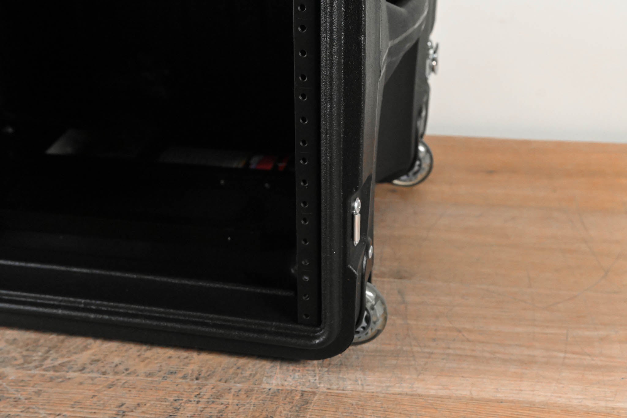 Gator Cases G-PROR-8U-19 Pro Series 8U Molded Audio Rack with Wheels