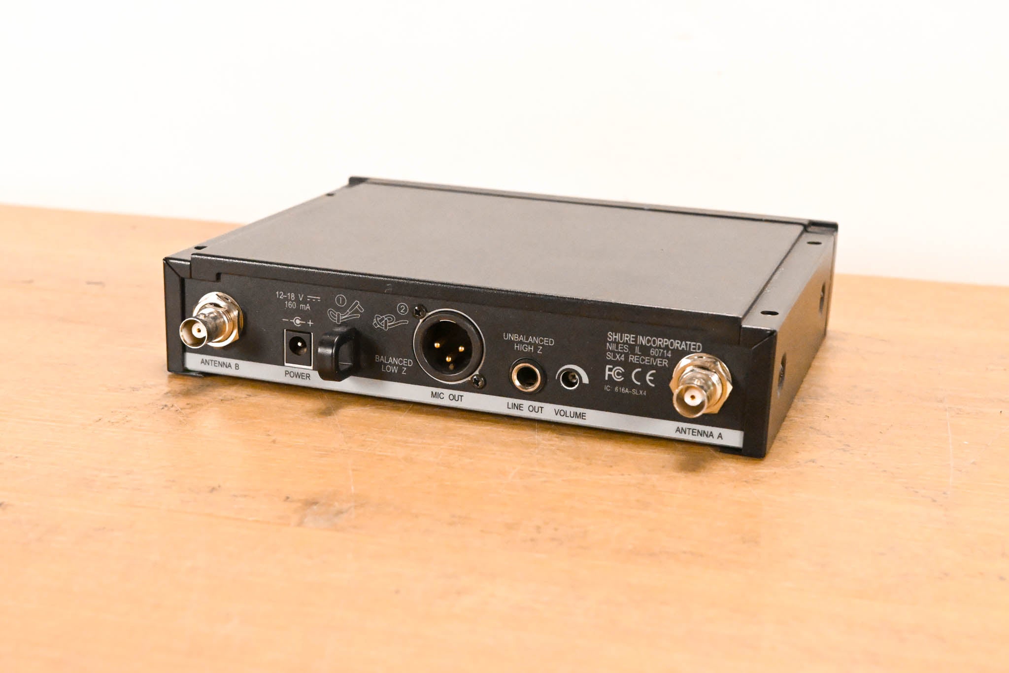 Shure SLX14-H5 Wireless Bodypack System - 518-542 MHz (NO POWER SUPPLY)