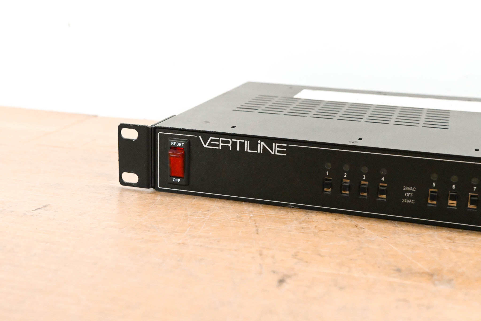 Altronix Vertiline8C CCTV Rack Mount Power Supply