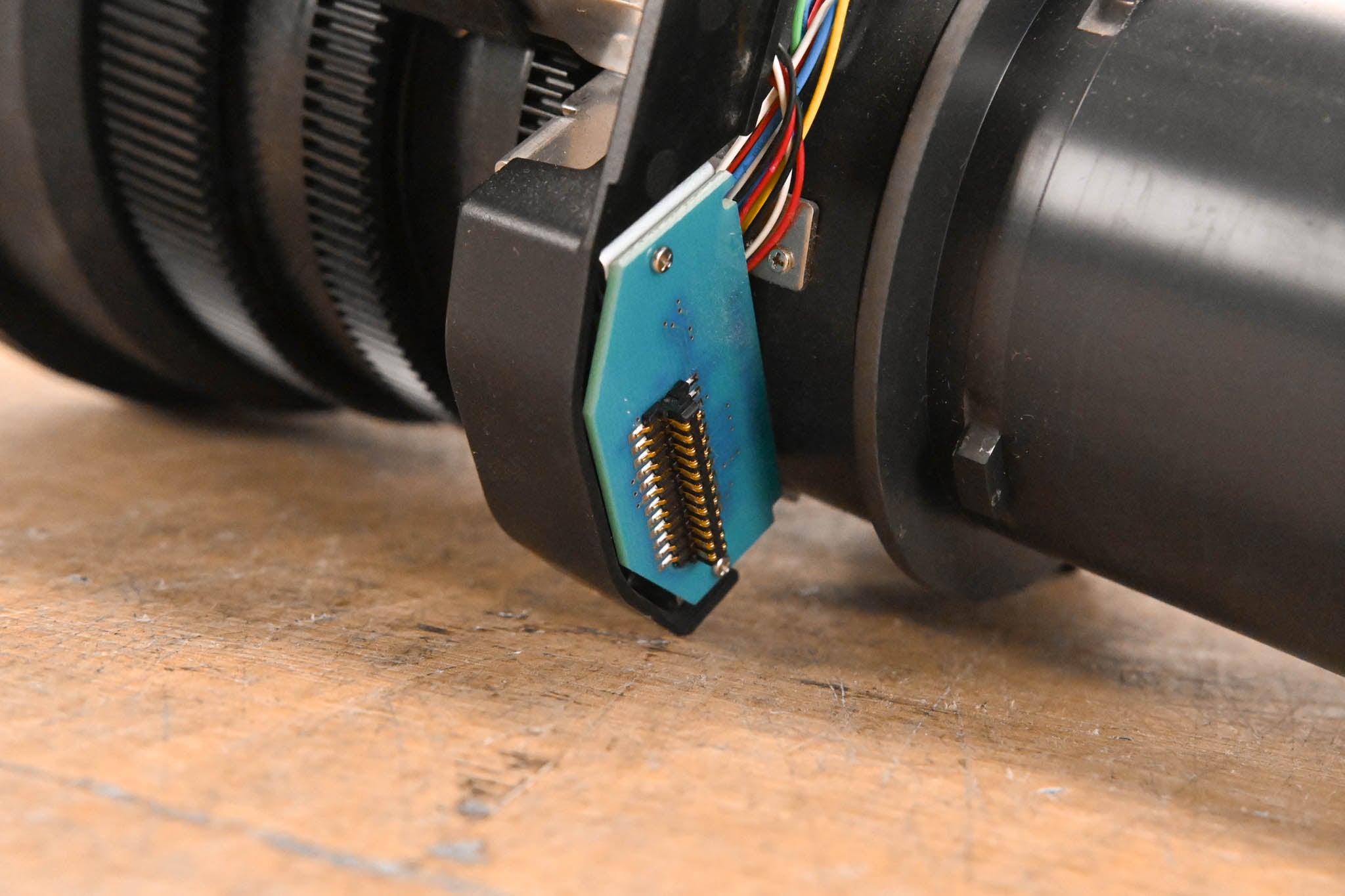 Epson ELPLU04 Short-Throw Zoom Lens #2