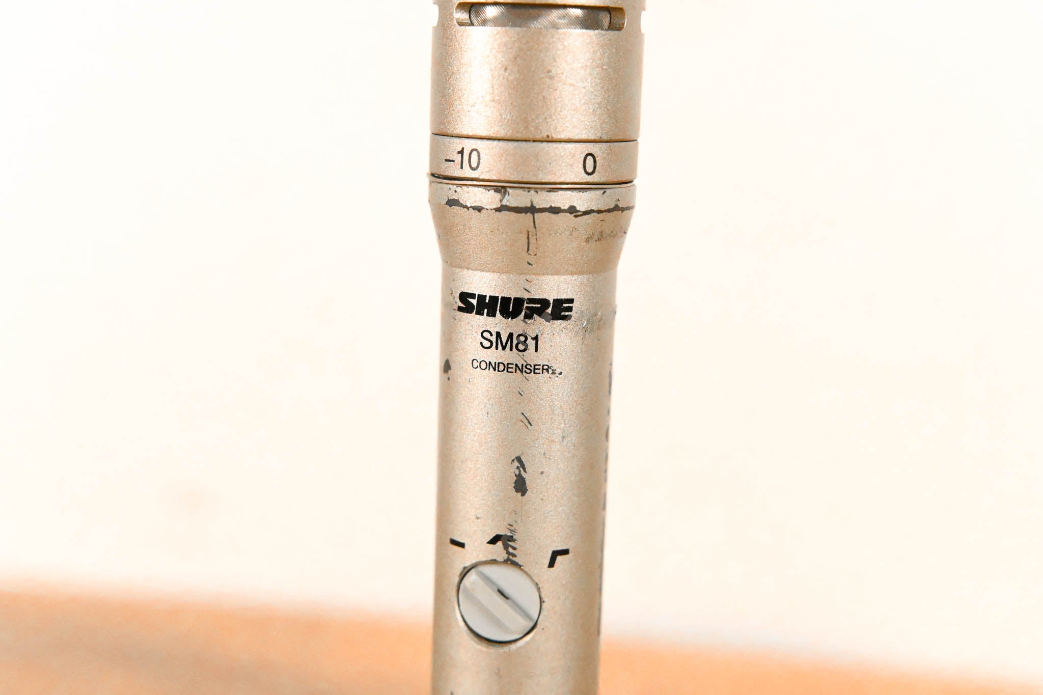 Shure SM81 Cardioid Condenser Microphone