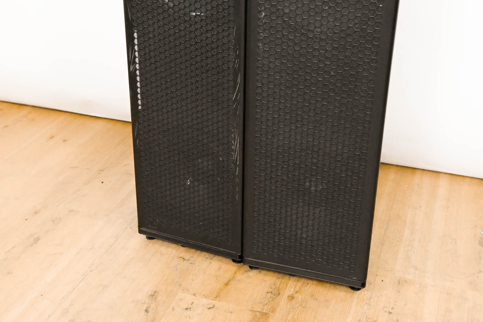 Meyer Sound M'elodie High-Power Curvilinear Array Loudspeaker (PAIR)