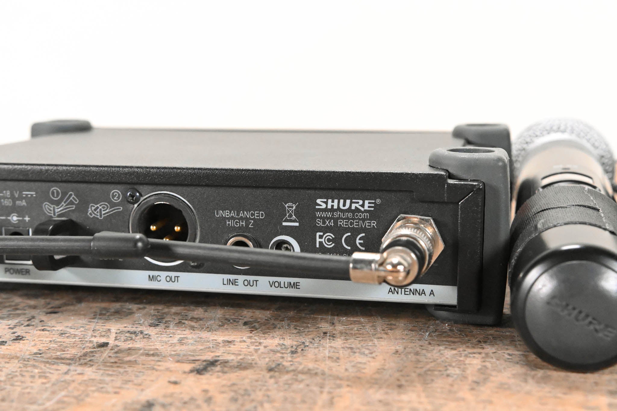 Shure SLX24/SM58 Handheld Wireless System - L4 Band: 638-662 MHz