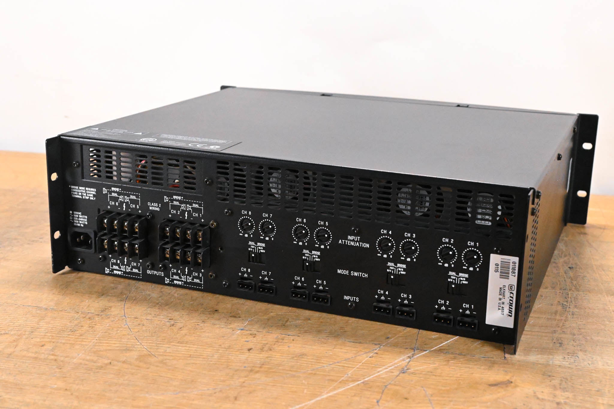 Crown CTs 8200 200W 8-Channel Power Amplifier