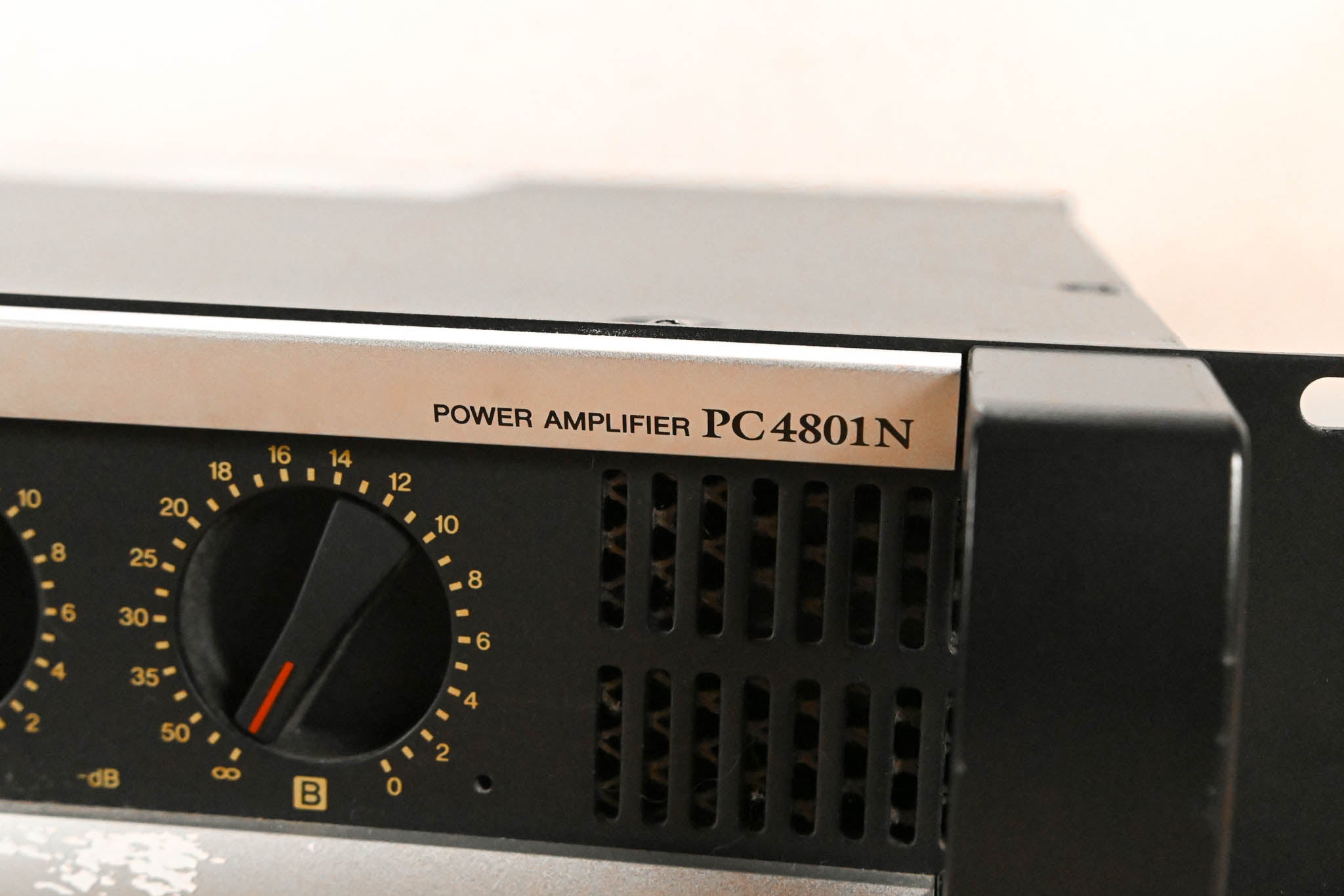 Yamaha PC4801N 2-Channel 475W Power Amplifier