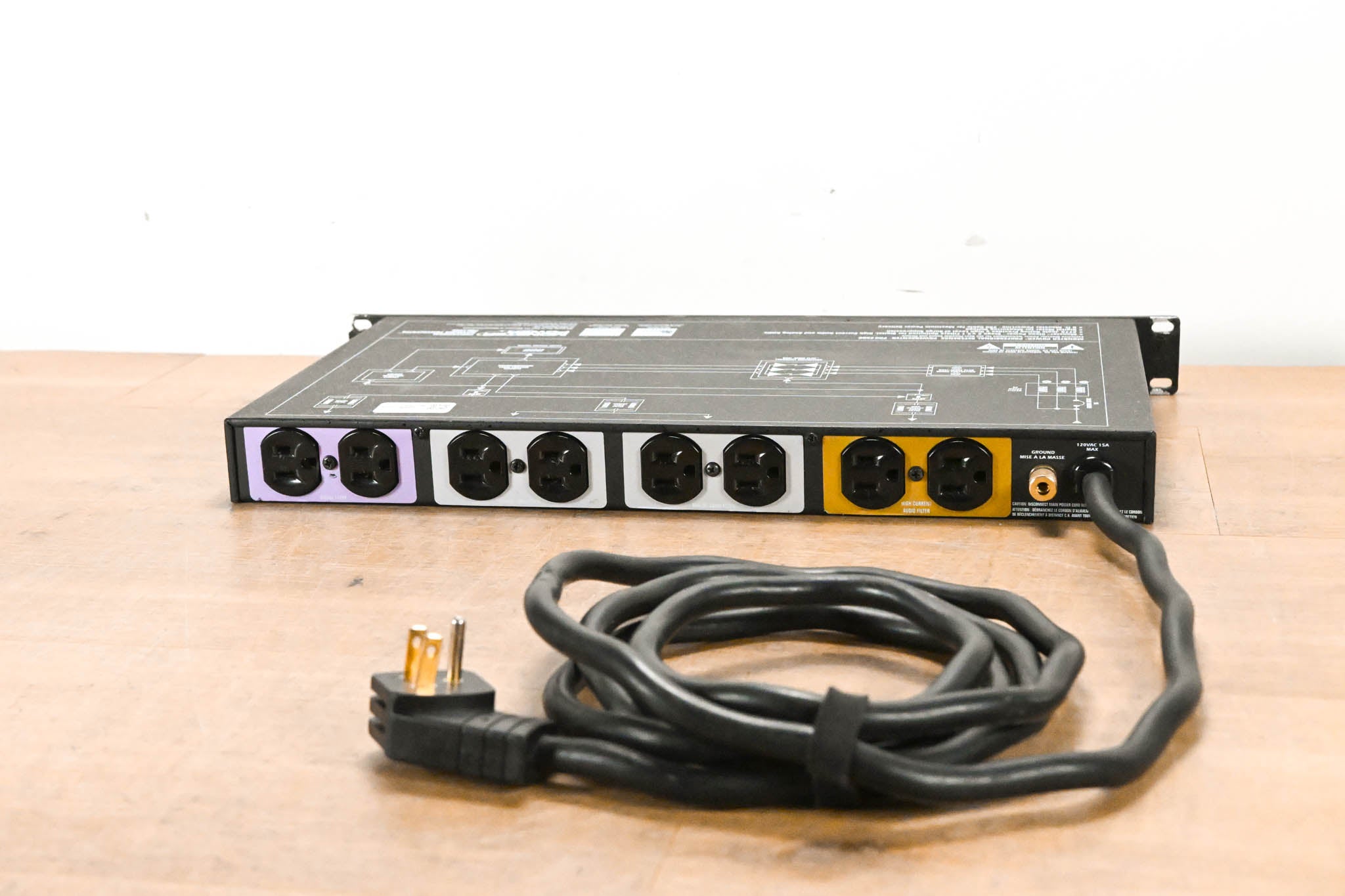 Monster Power PRO 2500 PowerCenter 10-Outlet Power Conditioner
