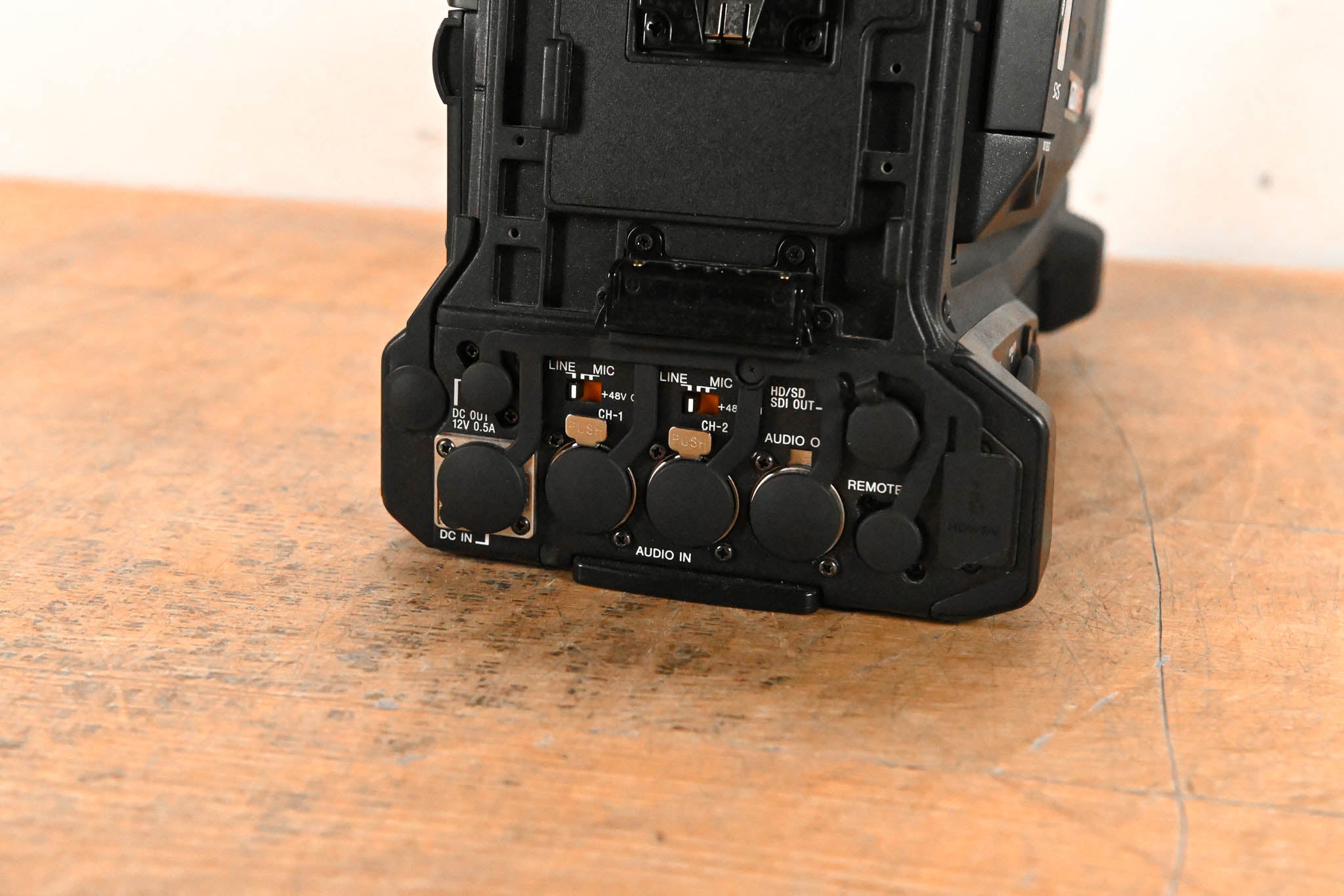 Sony PMW-350 XDCAM EX Camcorder with CBK-VF01 Viewfinder
