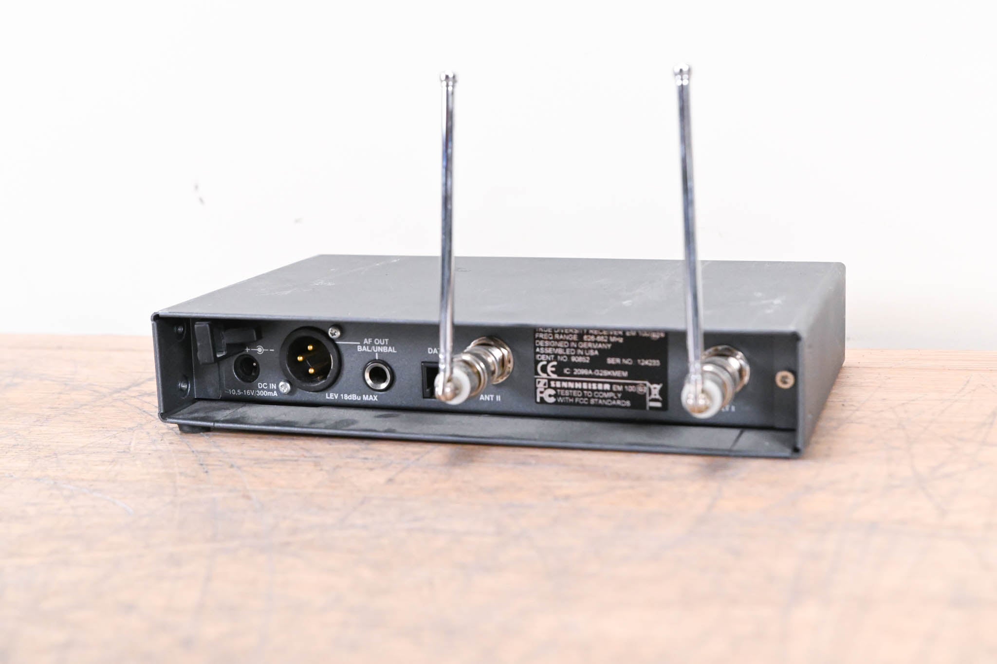 Sennheiser EM 100 G2 Wireless Receiver - 626-662 MHz (NO POWER SUPPLY)