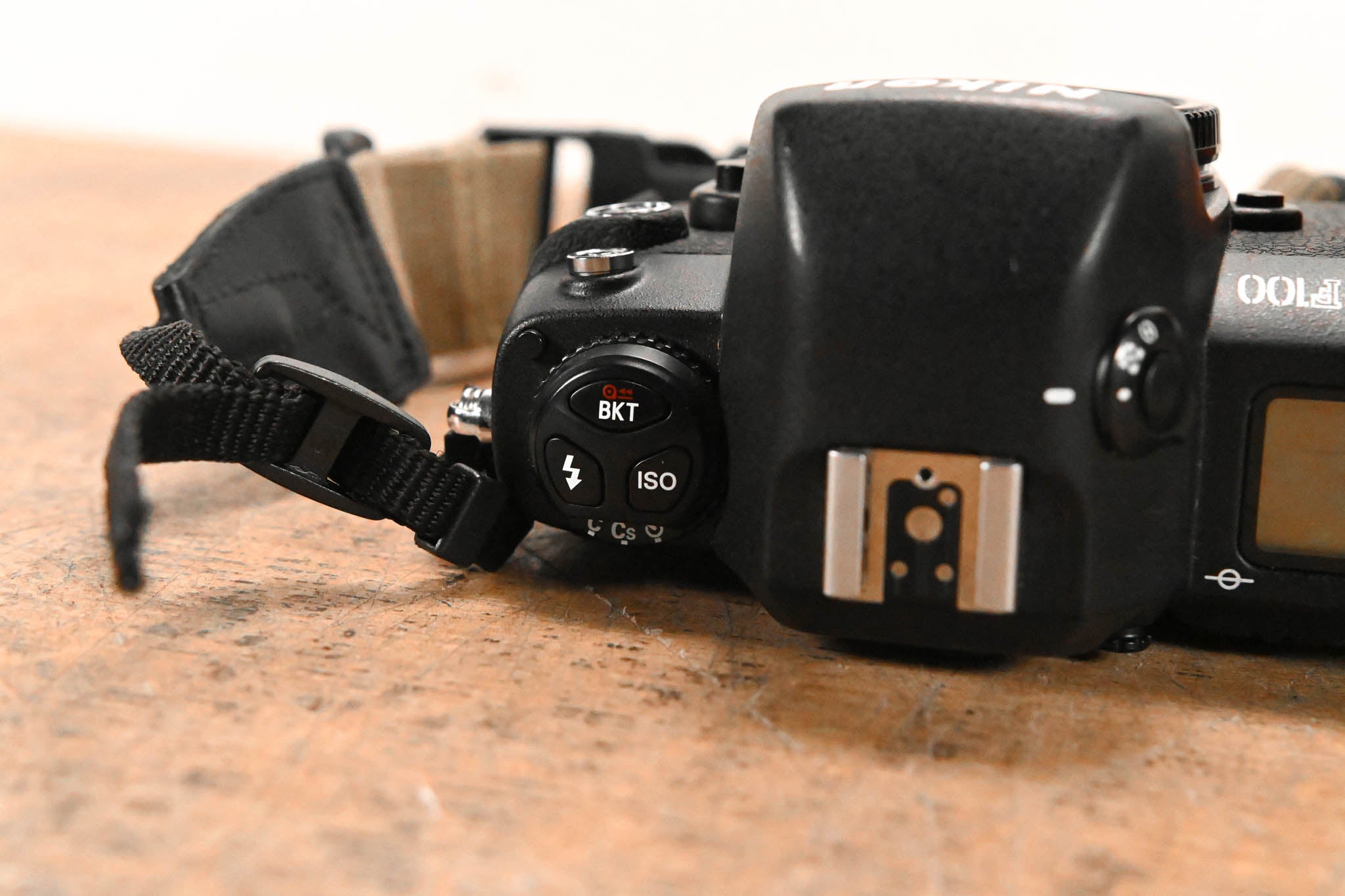 Nikon F100 Black 35mm SLR Film Camera Body with Strap