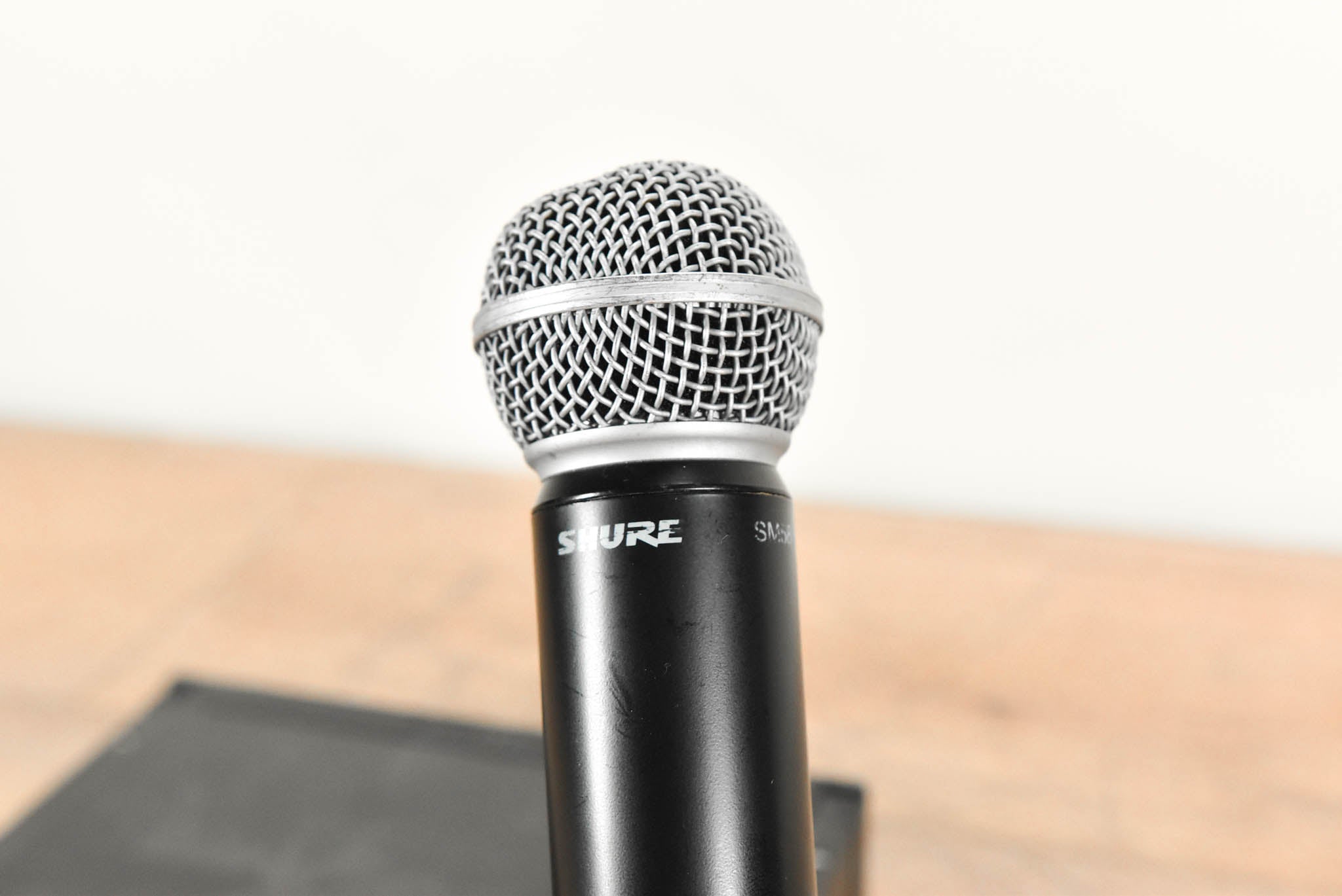 Shure BLX24R/SM58 Wireless Handheld Mic System - H8 Band NO