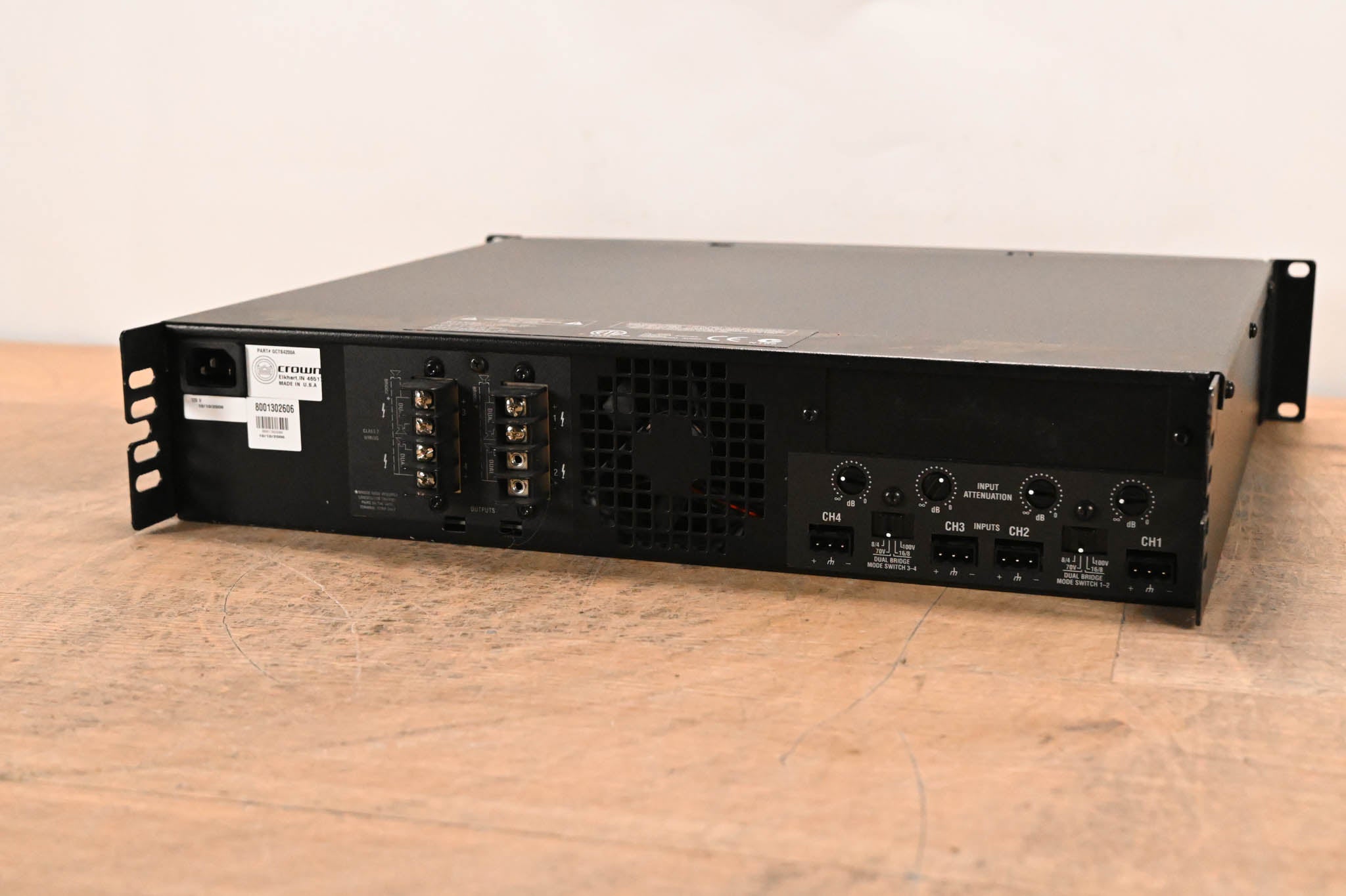Crown CTs 4200 Four-Channel, 260W Power Amplifier