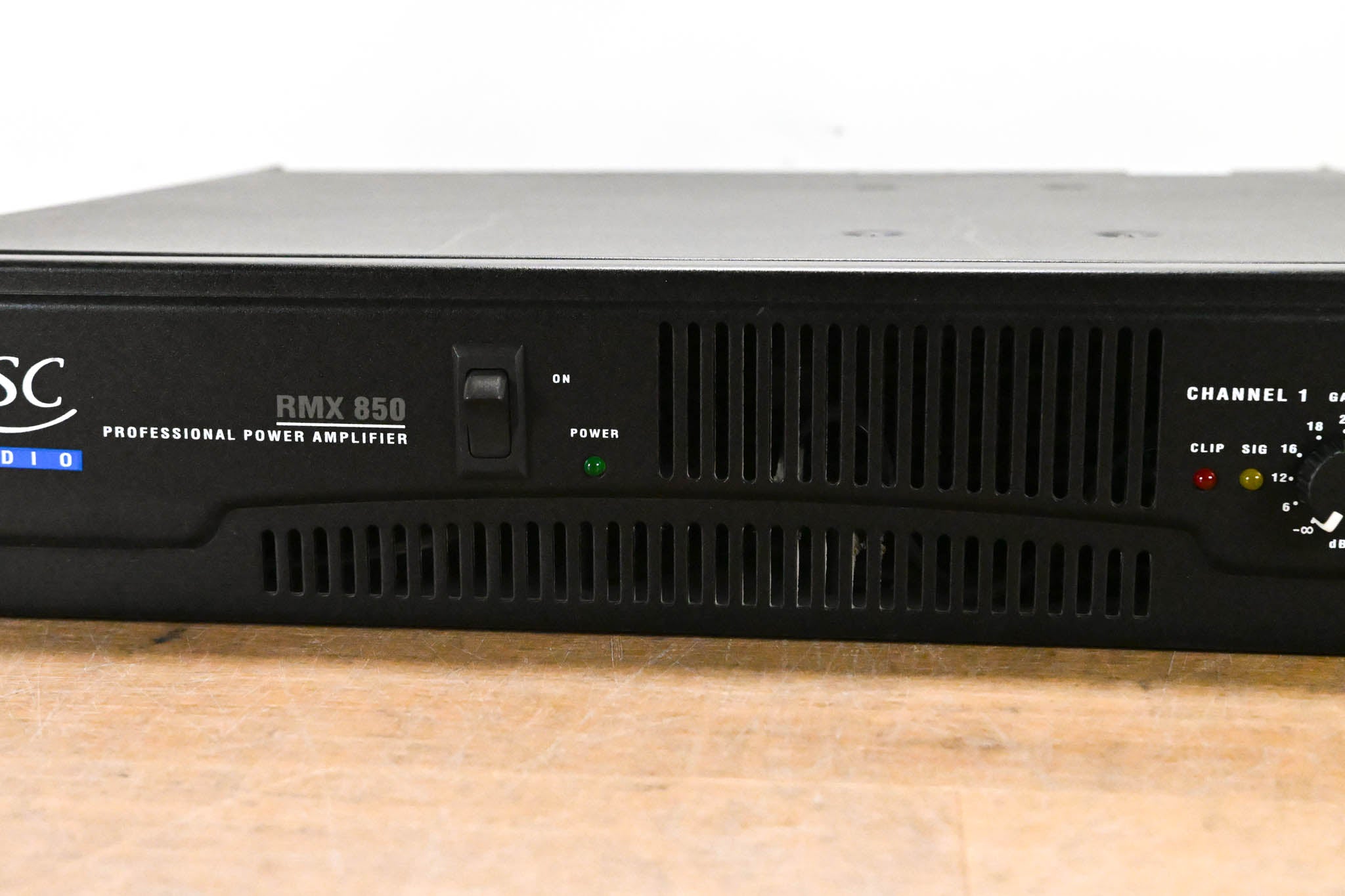 QSC RMX850 2-Channel Power Amplifier