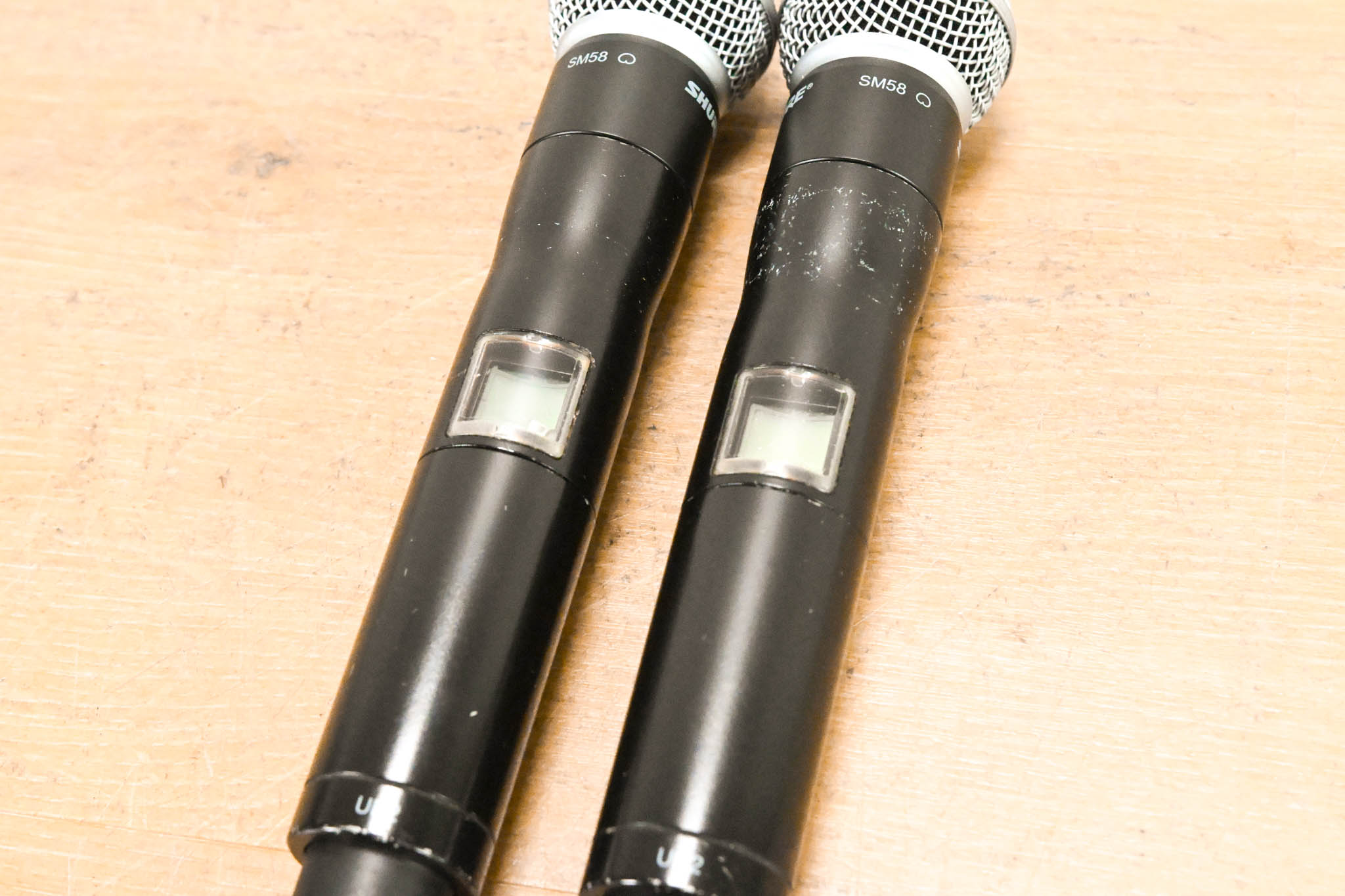 Shure UR4D Wireless Receiver w/ two UR2/SM58 Handheld Mics - L3 Band