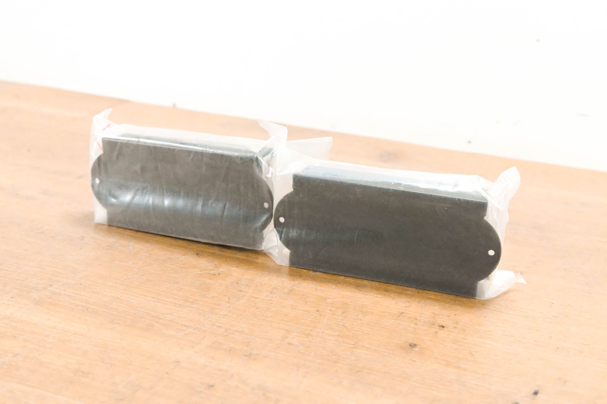 Apantac MT HOOD KVM-SET-10 HDMI KVM Extender Pair