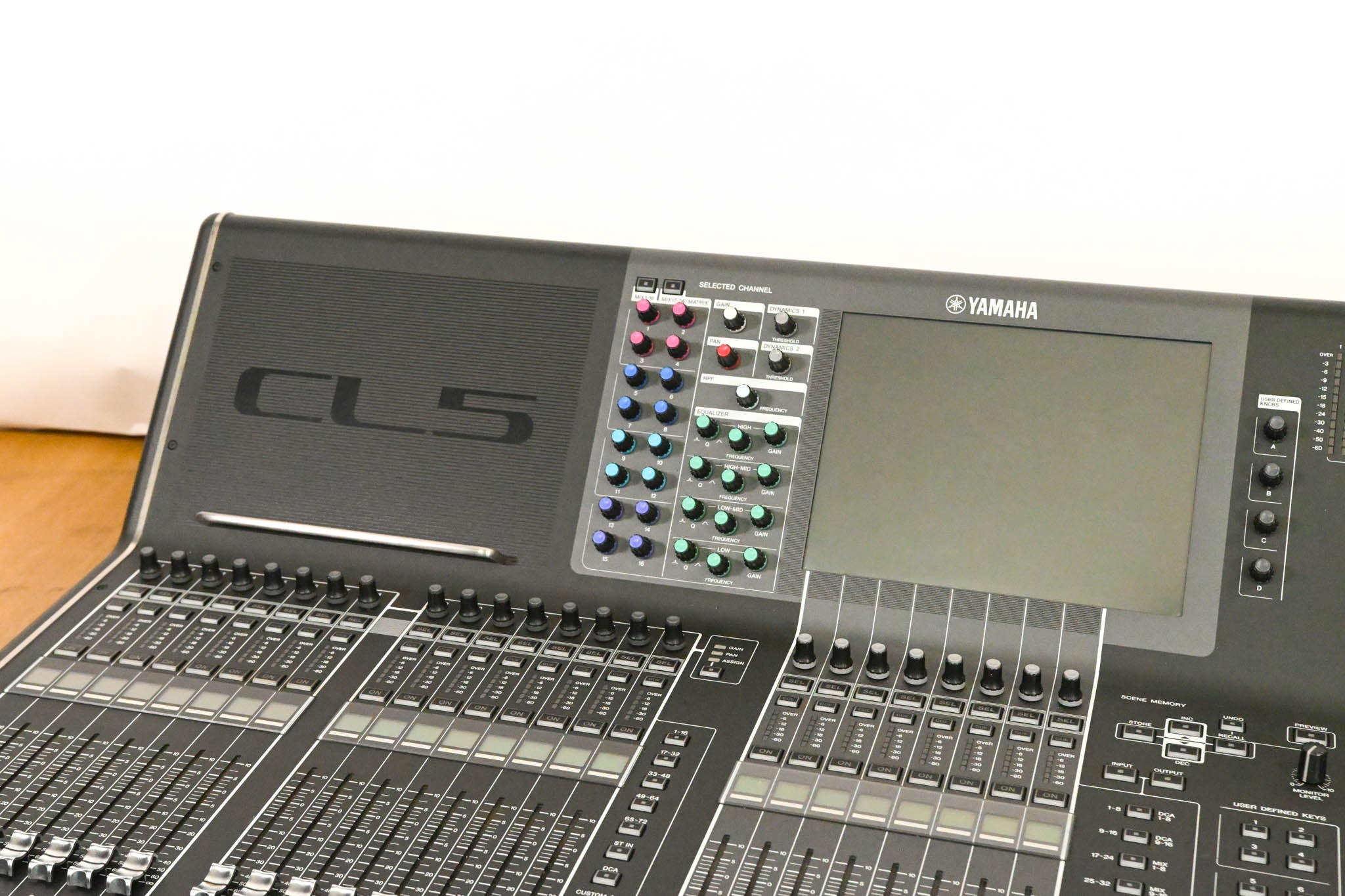 Yamaha CL5 72-Channel Digital Mixing Console