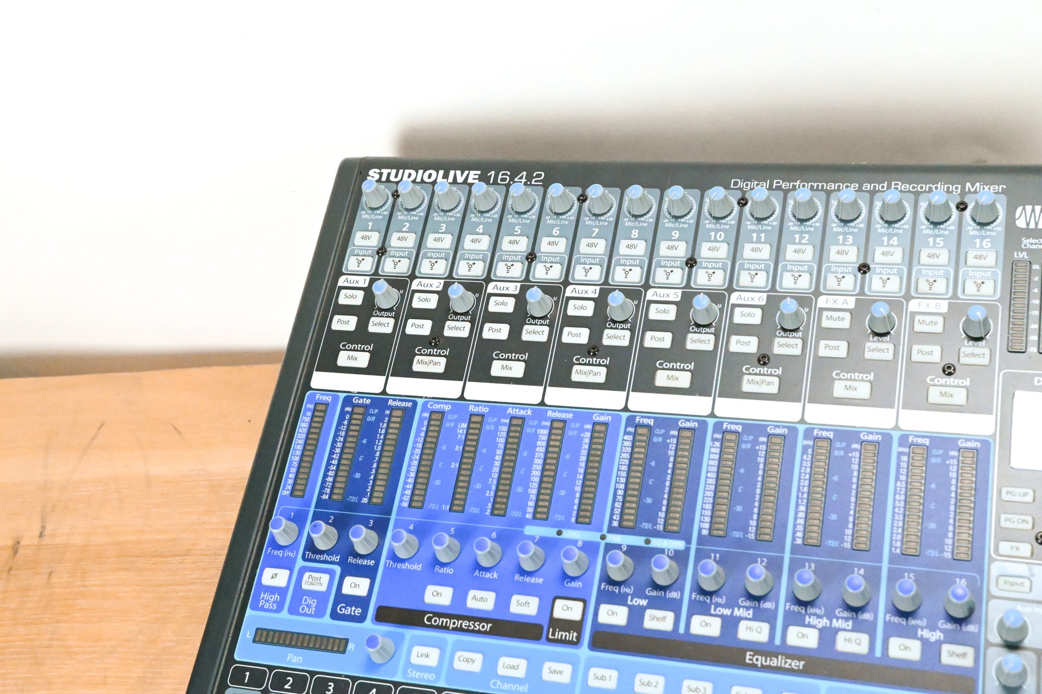 PreSonus StudioLive 16.4.2 16-Channel Digital Audio Mixer