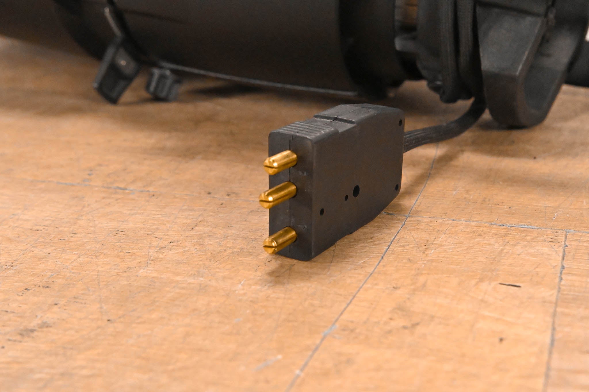 ETC Source Four Zoom 25-50 Degree 750 Ellipsoidal Light