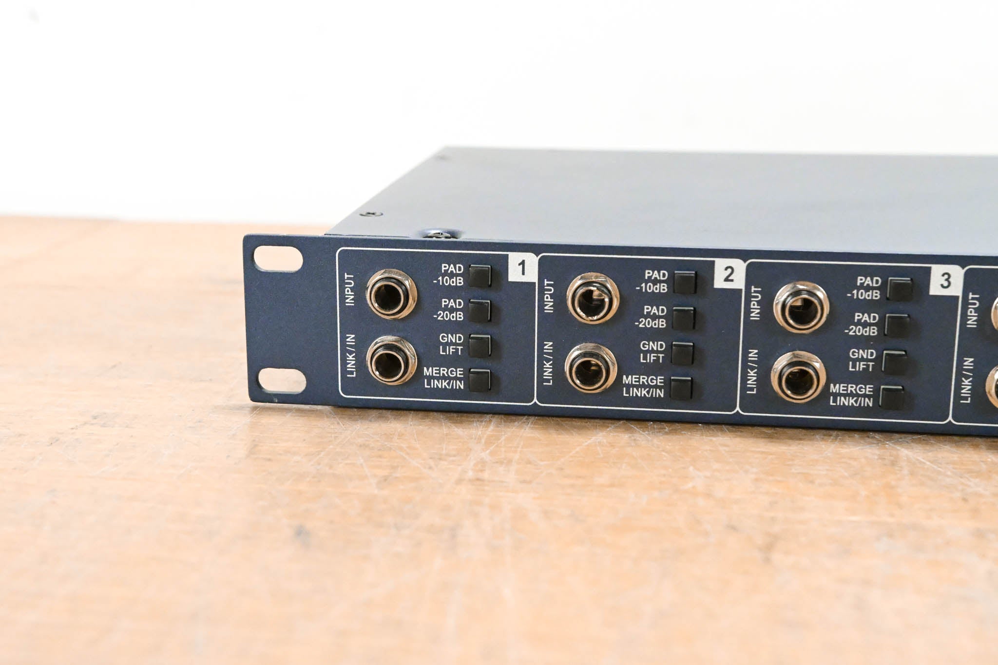Palmer Pan 16 8/16 Channel Passive DI Box