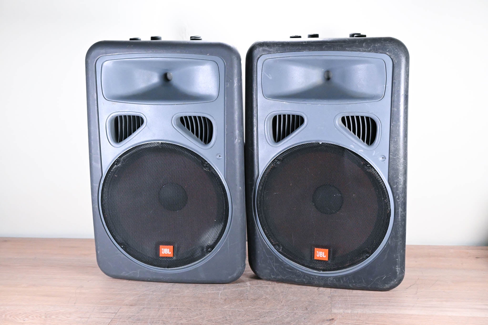 JBL EON Power 15 2-Way Powered PA Speaker (PAIR)