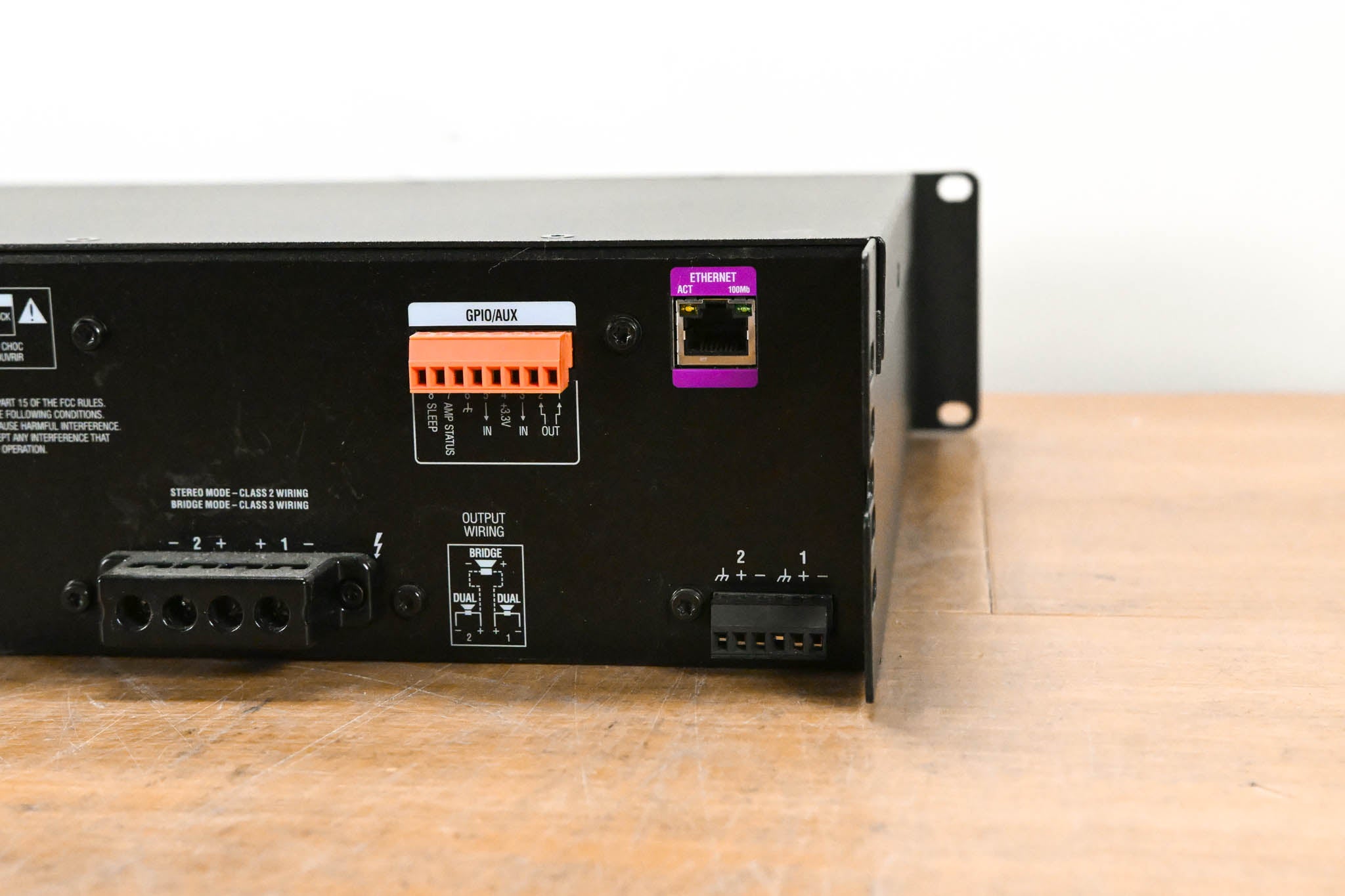 Crown CDi 2|300 2-Channel DriveCore Series Power Amplifier (300W)