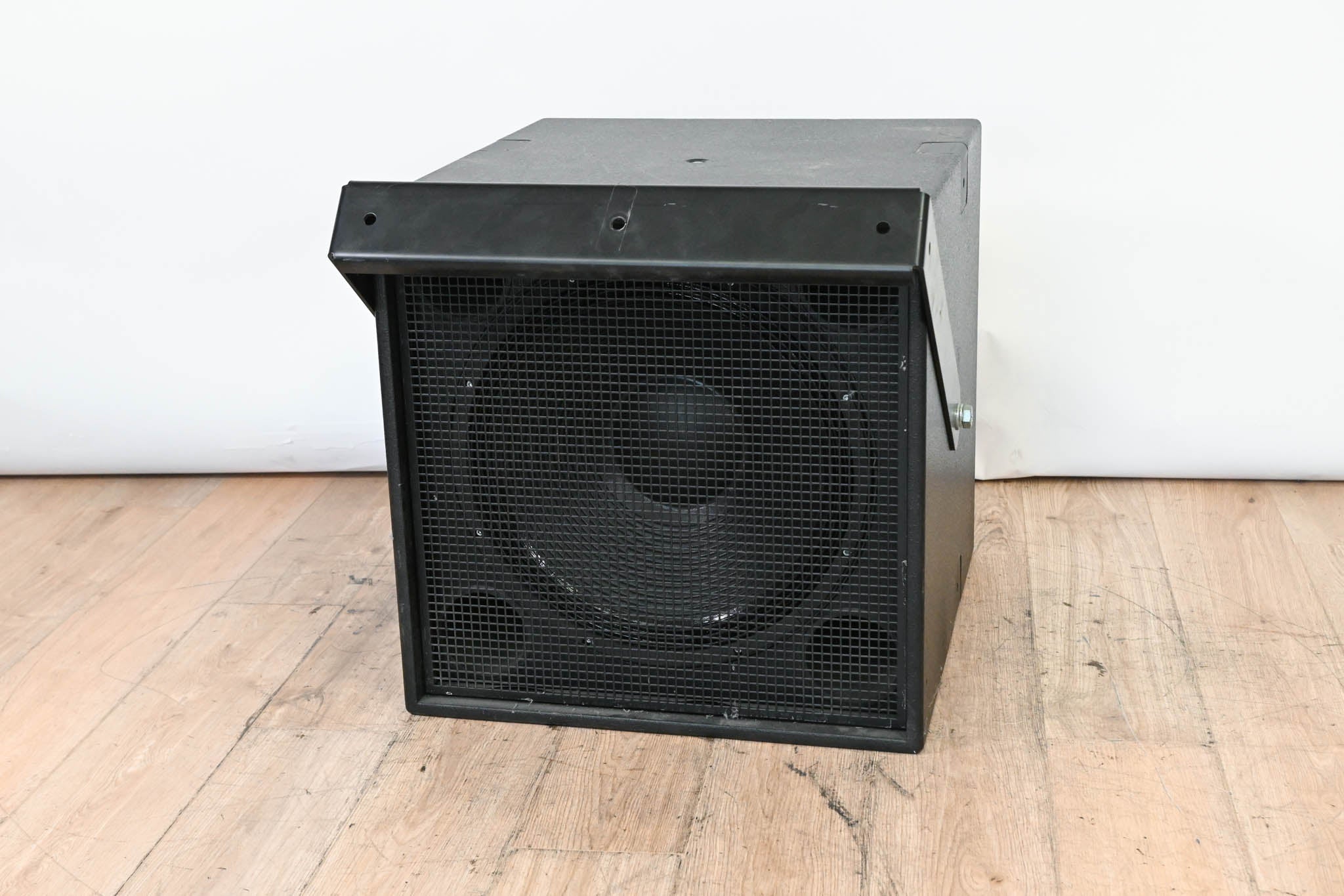 d&b audiotechnik Ci-SUB 18" Compact Bass-Reflex Passive Subwoofer