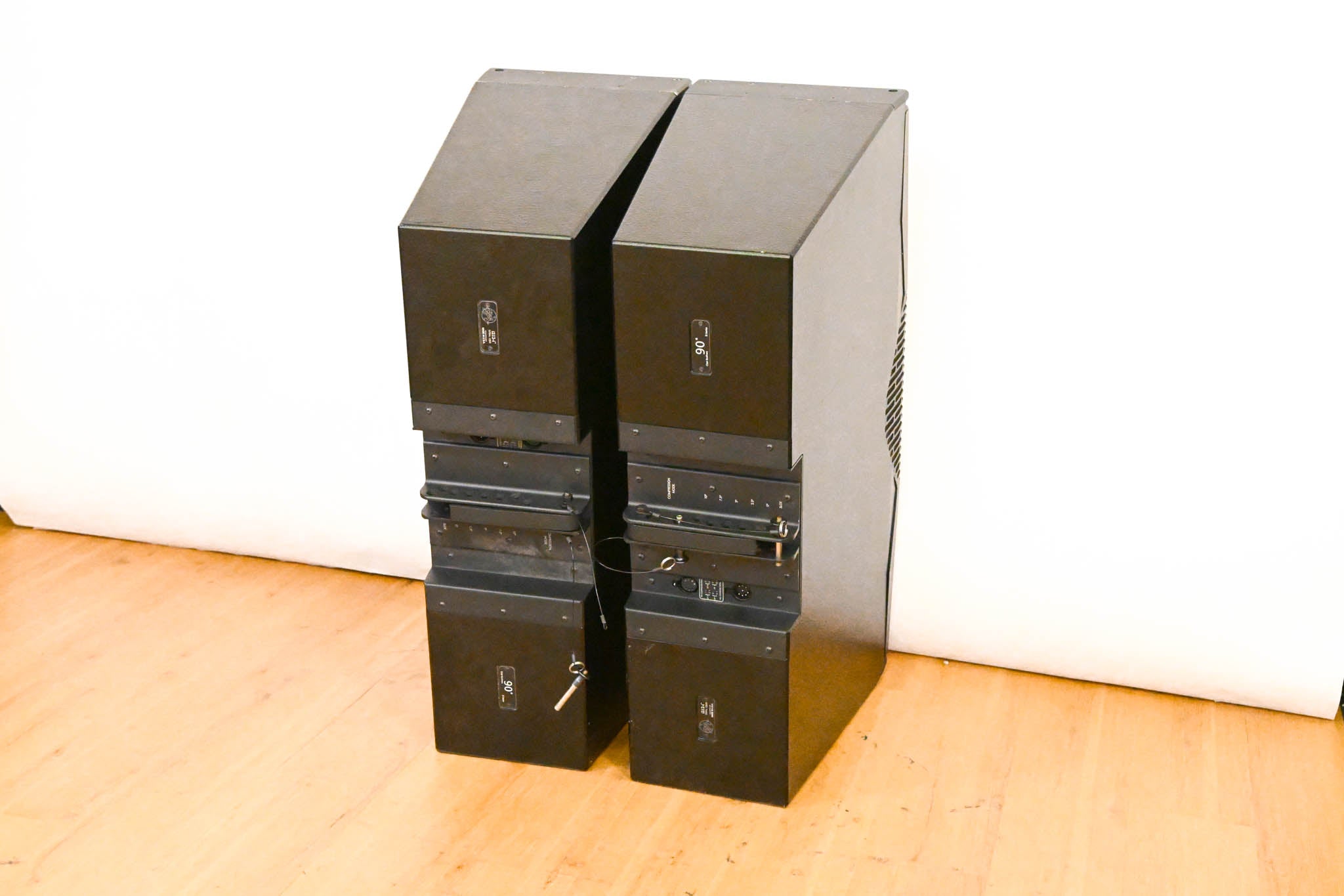 Clair Bros i212-i Dual 12" Install Line Array Speakers 90° (PAIR)
