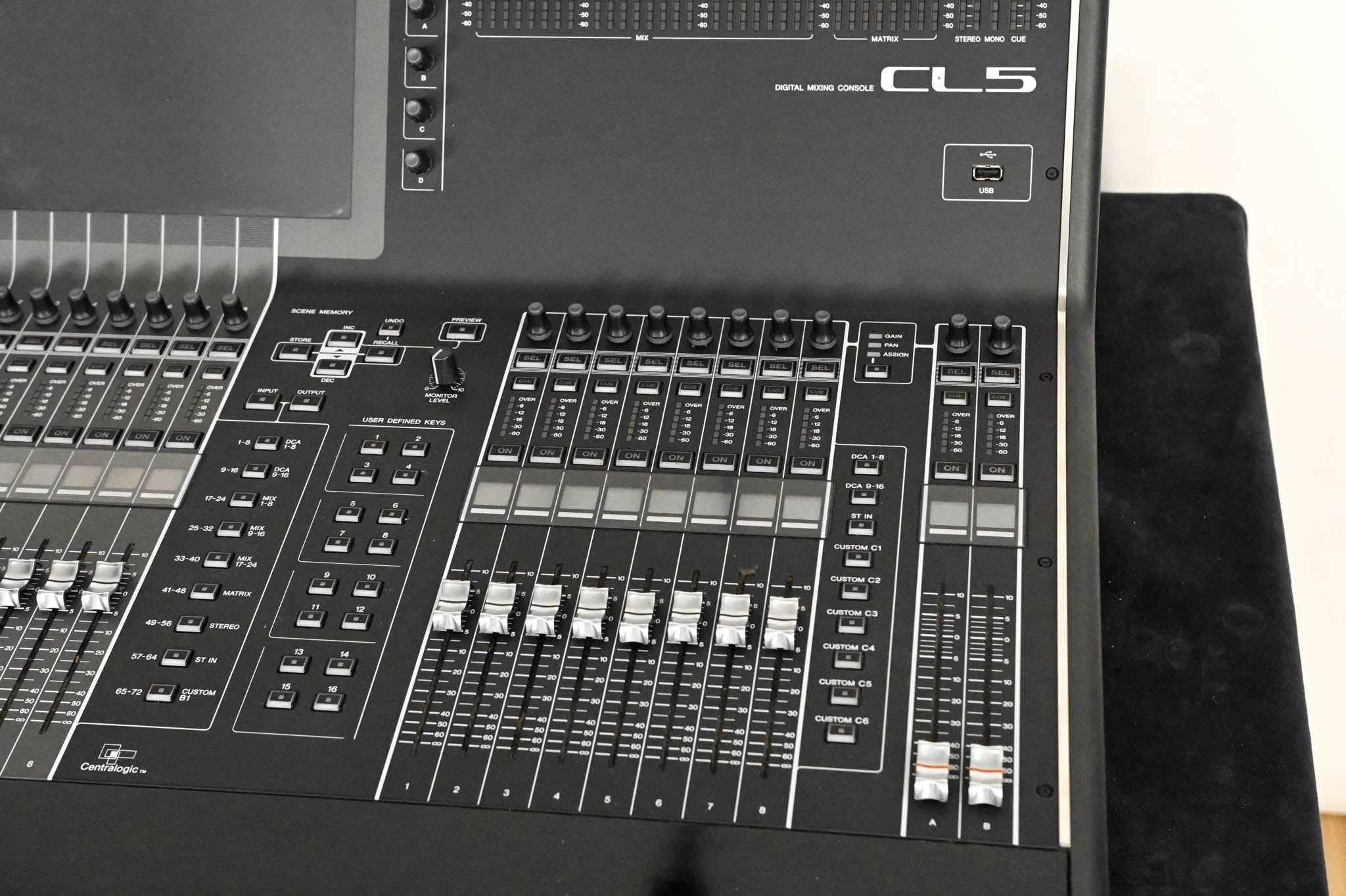 Yamaha CL5 72-Channel Digital Mixing Console