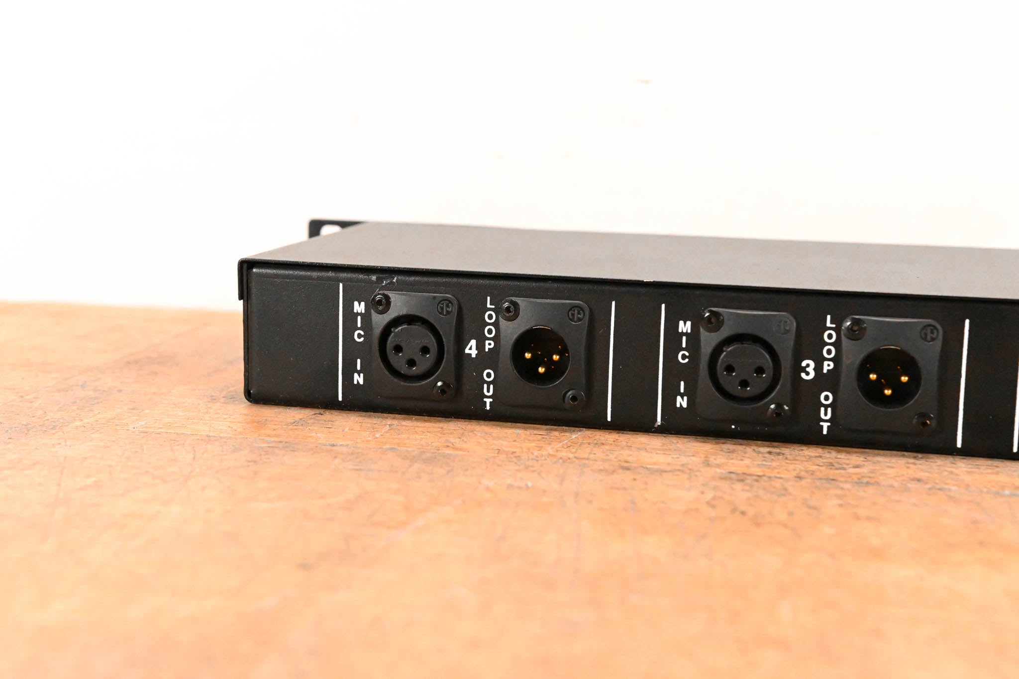Horizon MS-4 4-Channel Rackmount Mic Splitter