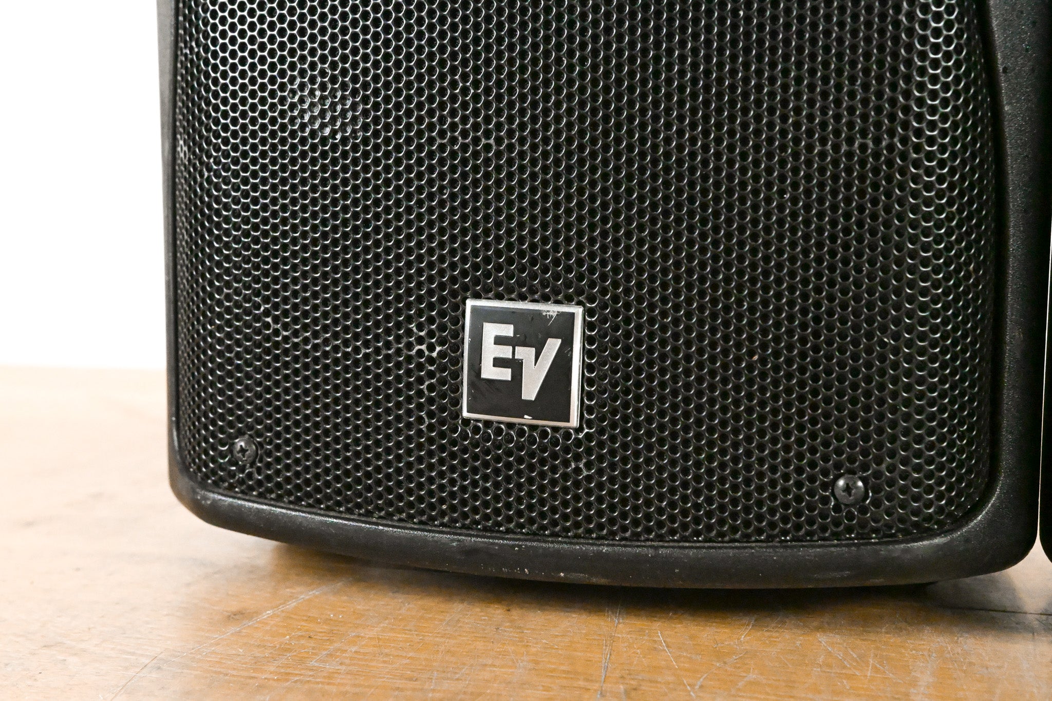 Electro-Voice (EV) ZX1-90 8-inch Two-Way Passive Loudspeaker (PAIR)