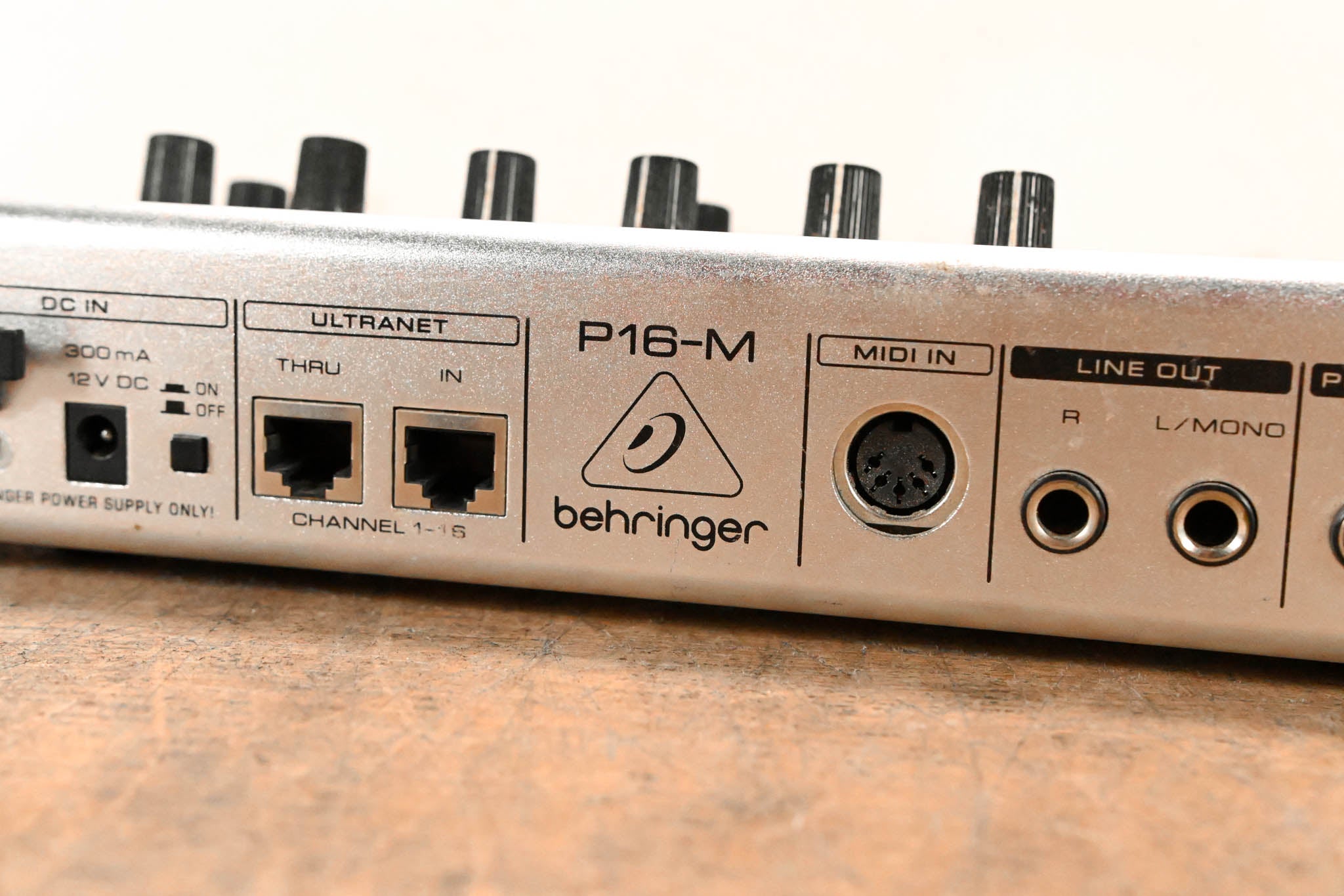 Behringer Powerplay P16-M 16-Channel Digital Personal Mixer