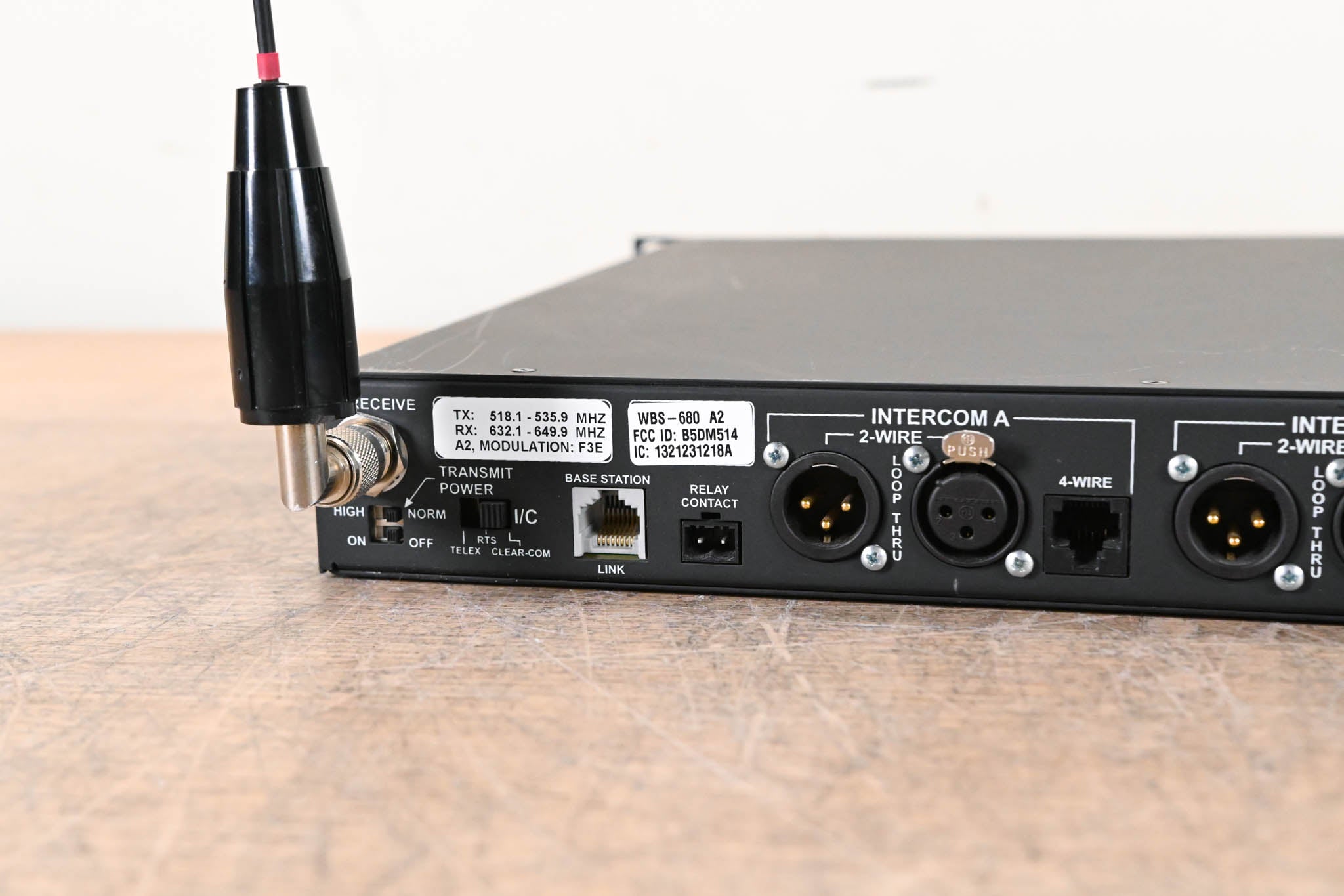 Clear-Com WBS-680 Two-channel UHF Wireless Base Station - A2 Band