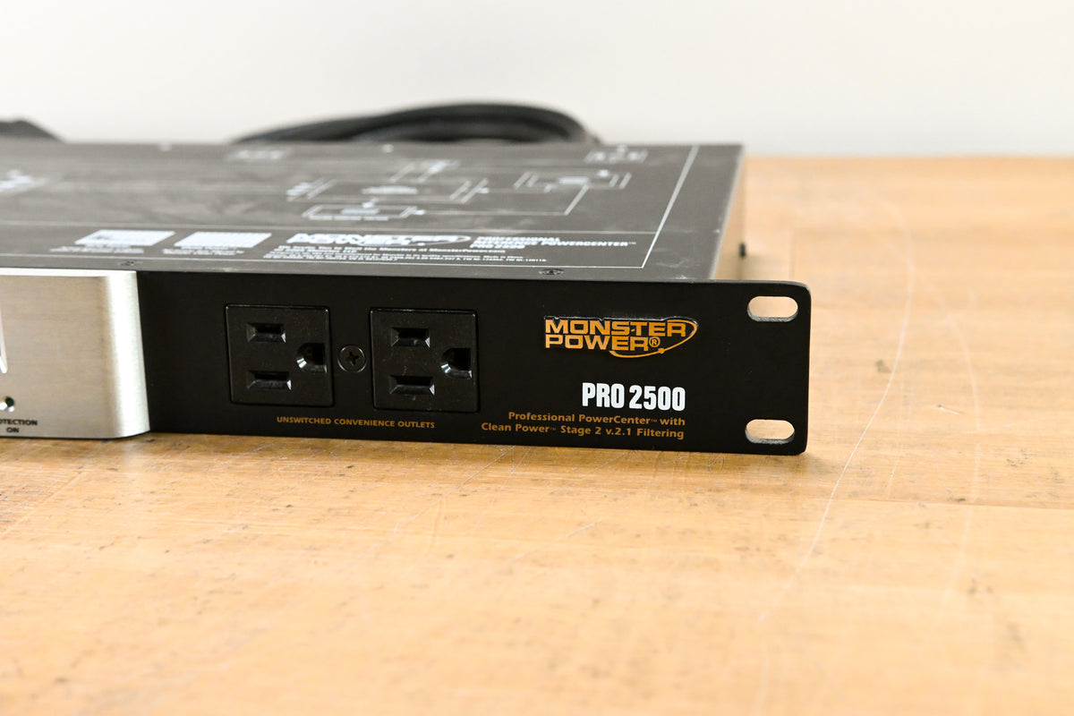 Monster Power PRO 2500 PowerCenter 10-Outlet Power Conditioner