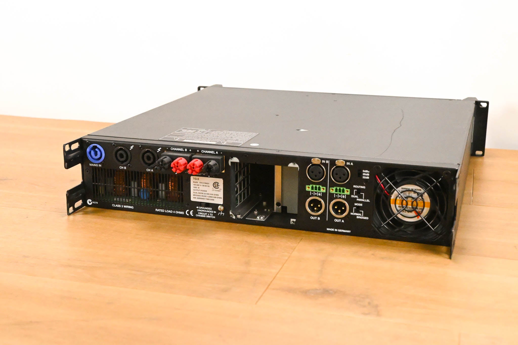 Electro-Voice (EV) TG-5 120V 2-Channel Tour Grade Power Amplifier